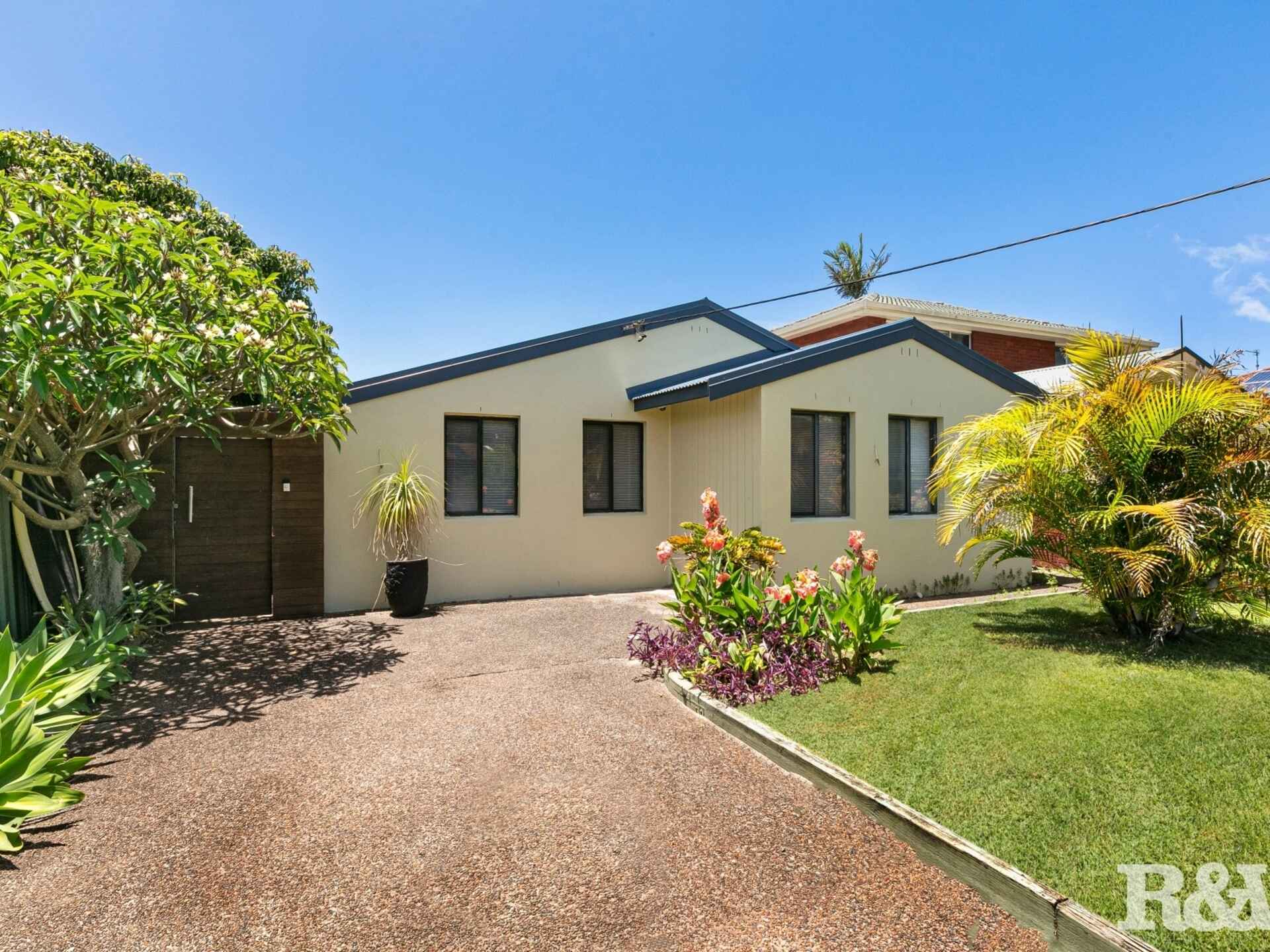 42 Honeysuckle Street Umina Beach