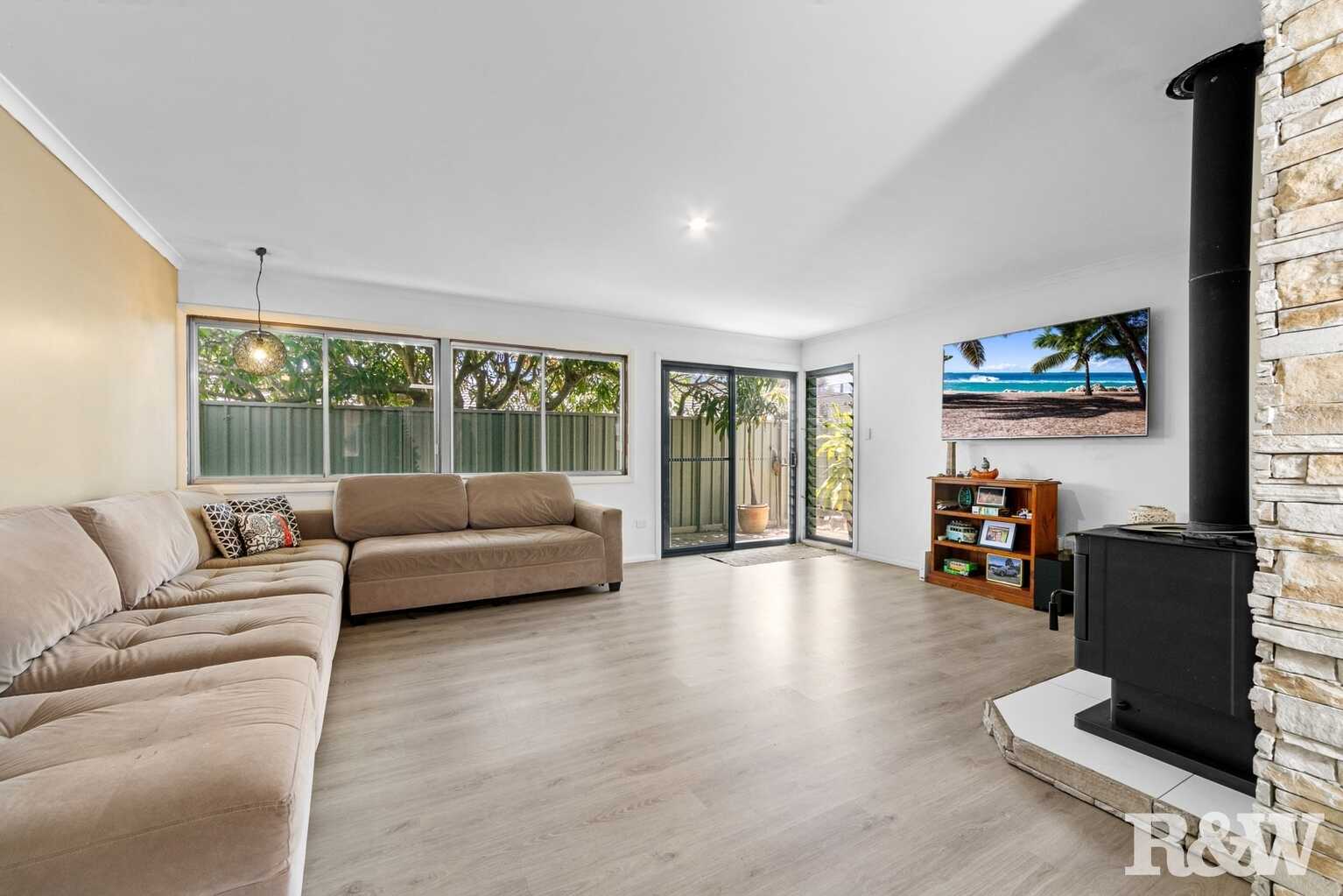 42 Honeysuckle Street Umina Beach