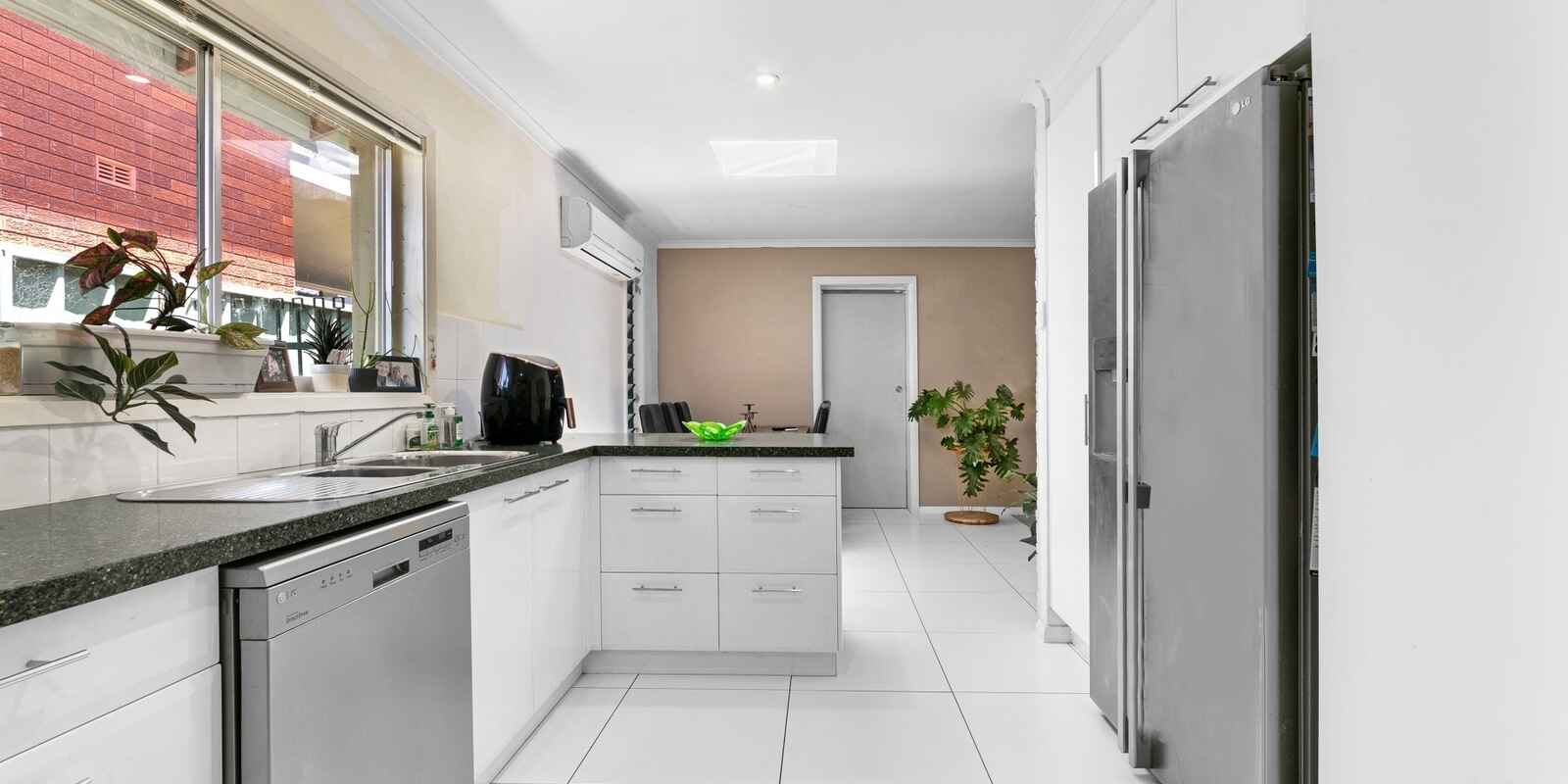 42 Honeysuckle Street Umina Beach