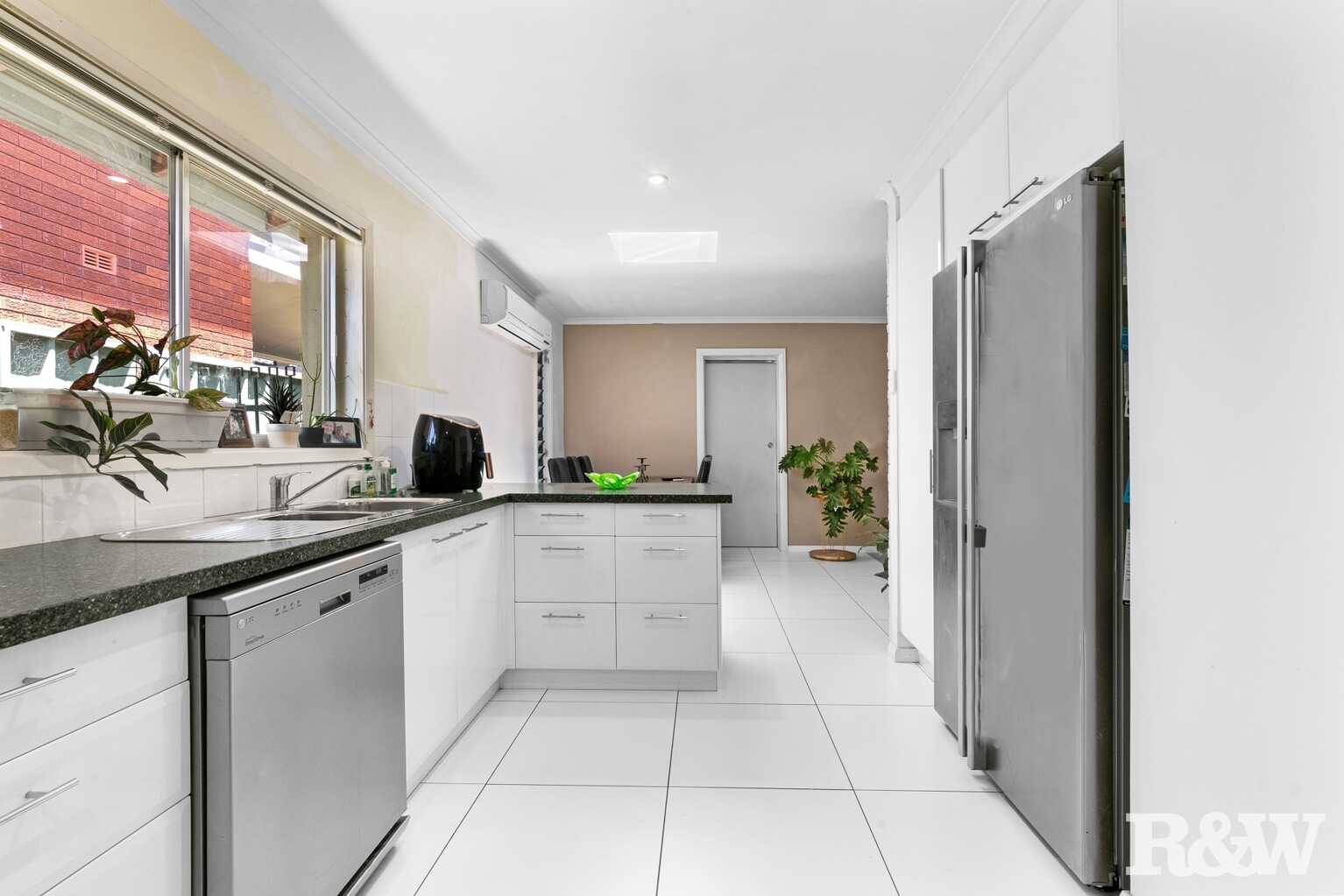 42 Honeysuckle Street Umina Beach