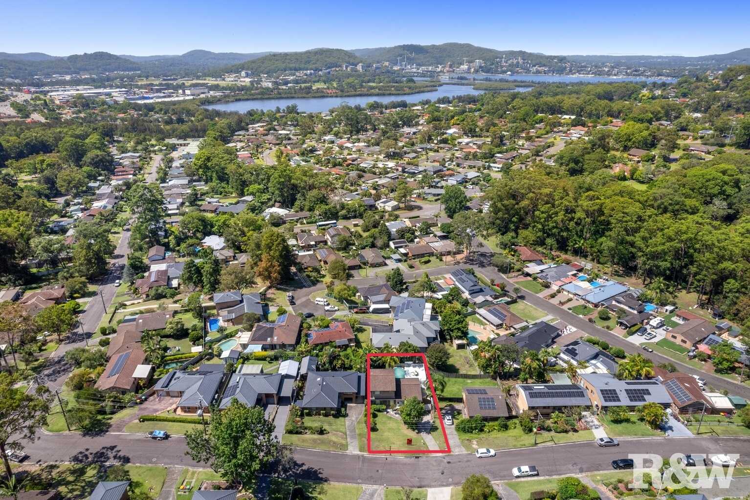 52 Wendy Drive Point Clare 52 Wendy Drive Point Clare