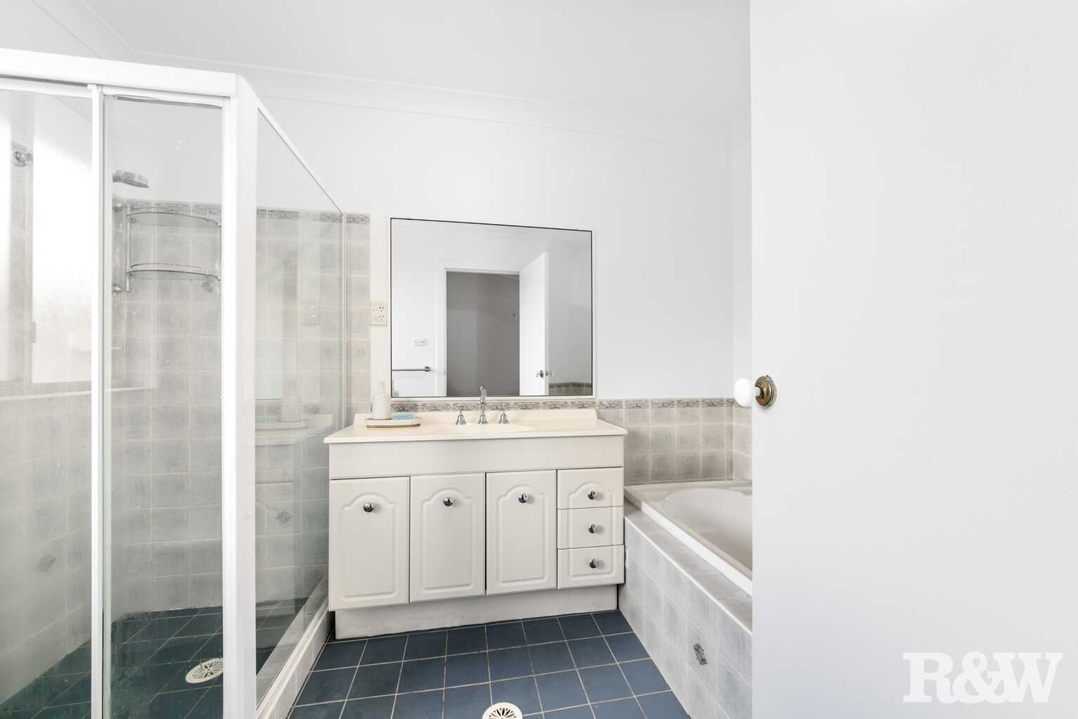4 Mckellar Close Point Clare 4 Mckellar Close Point Clare