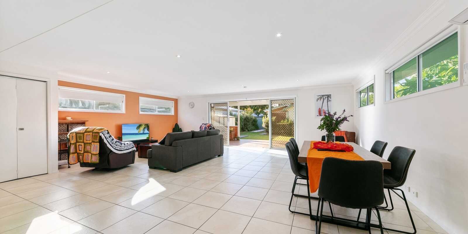 73 Hobart Avenue Umina Beach 73 Hobart Avenue Umina Beach