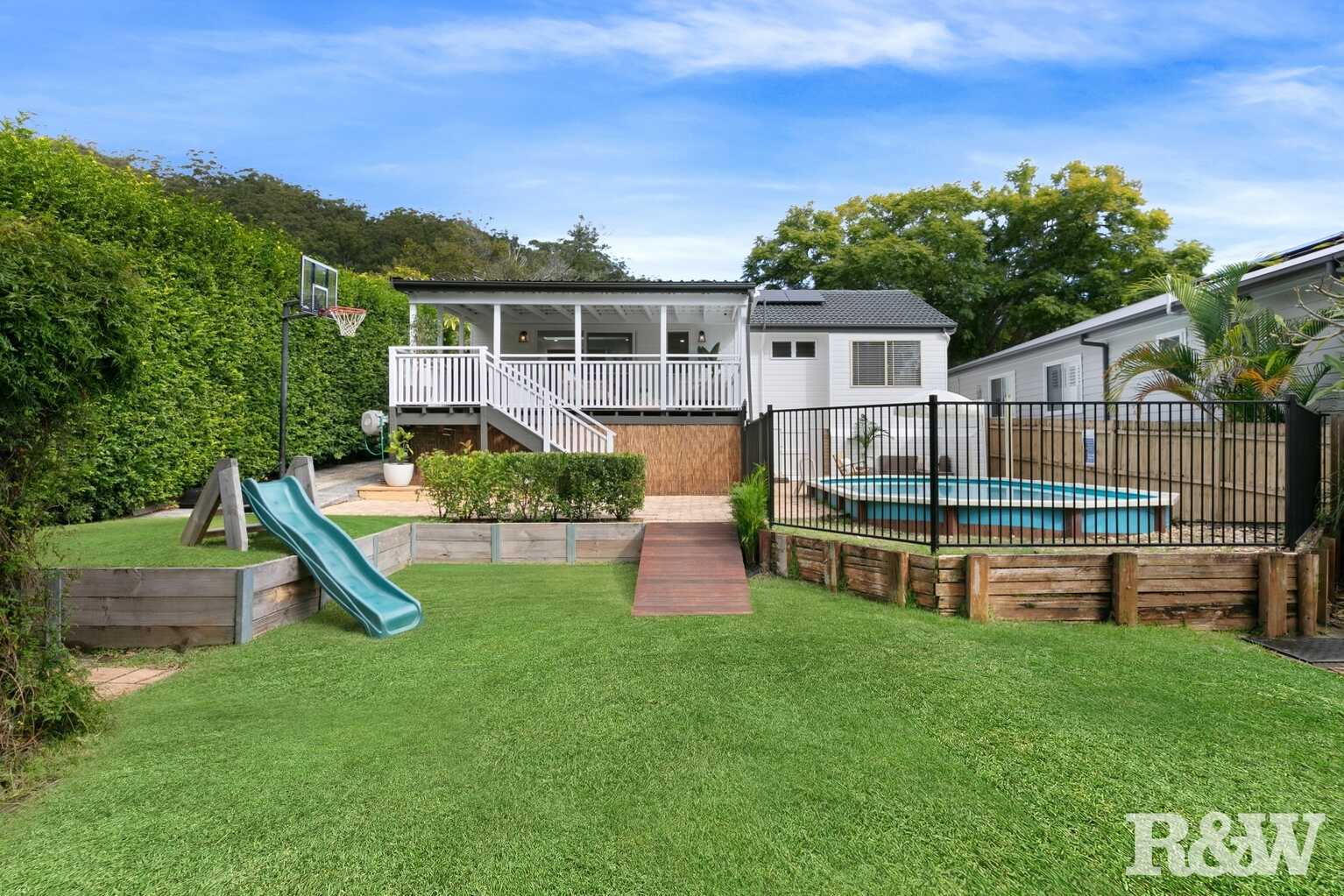 18 Grace Avenue Point Clare