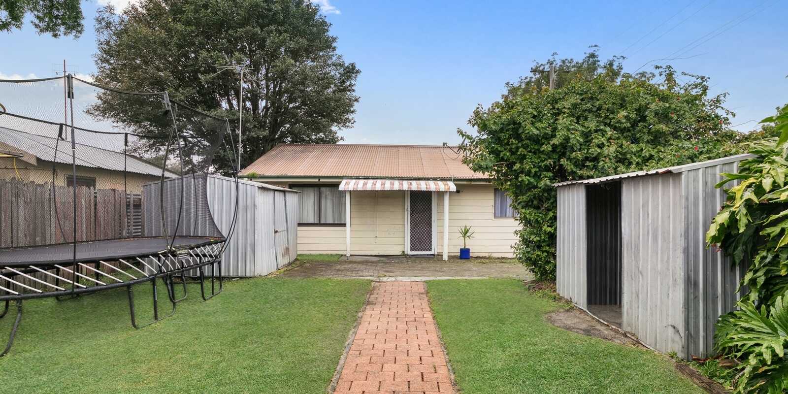 28 Coolabah Street Ettalong Beach 28 Coolabah Street Ettalong Beach