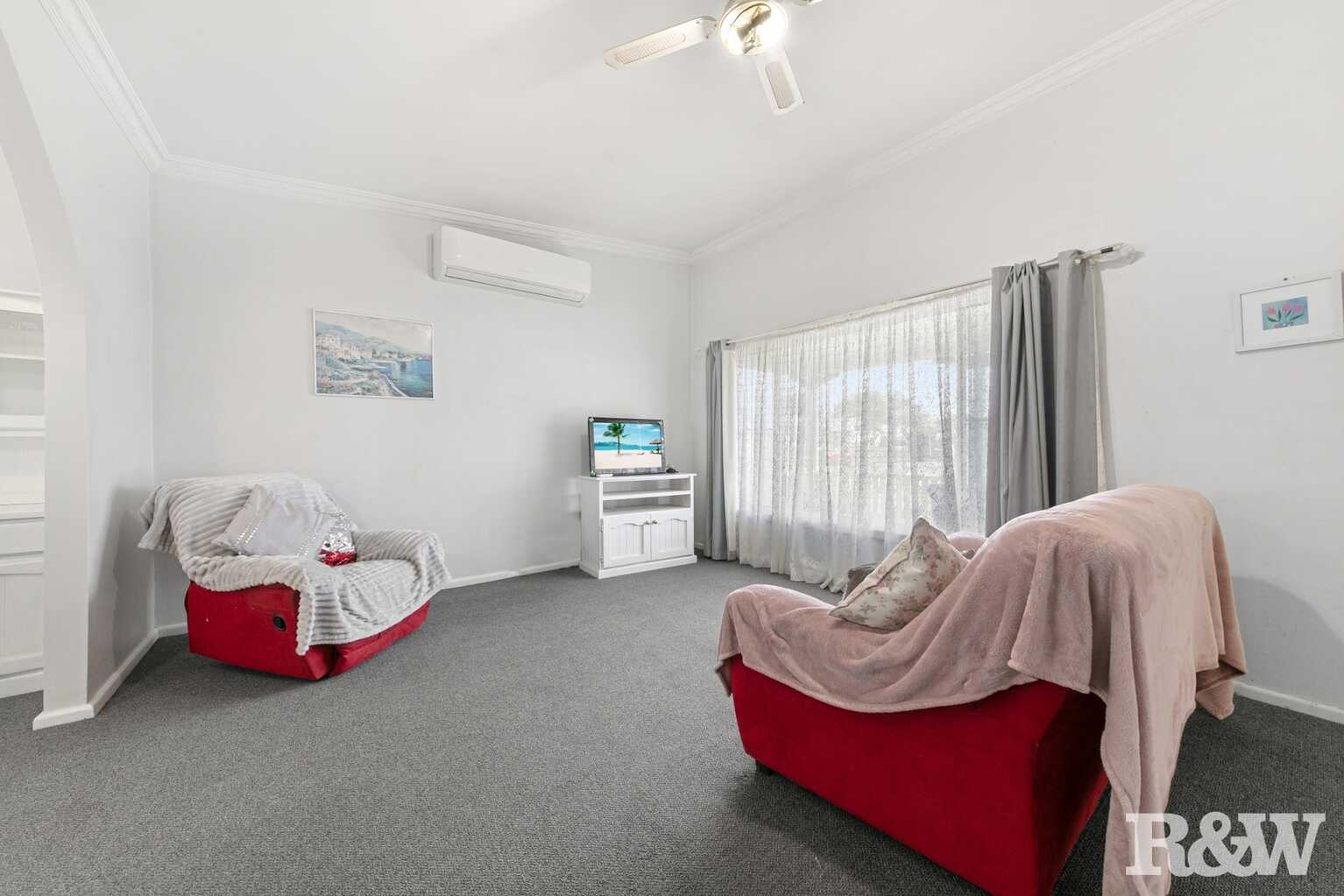 28 Coolabah Street Ettalong Beach 28 Coolabah Street Ettalong Beach