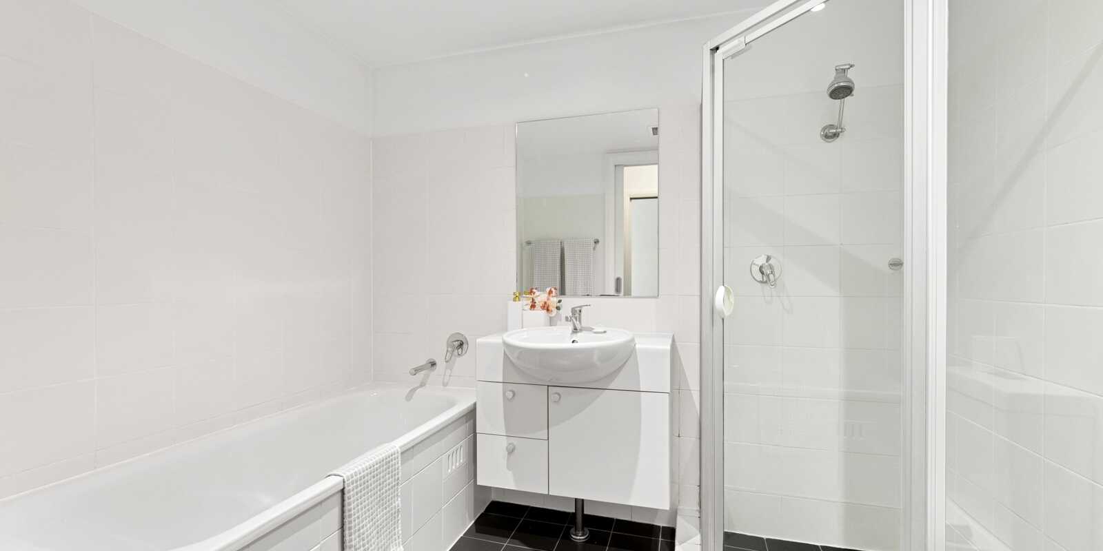 152/80 John Whiteway Drive Gosford 152/80 John Whiteway Drive Gosford