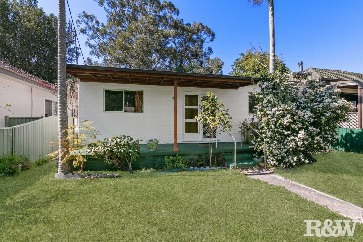 32 Collareen Street Ettalong Beach
