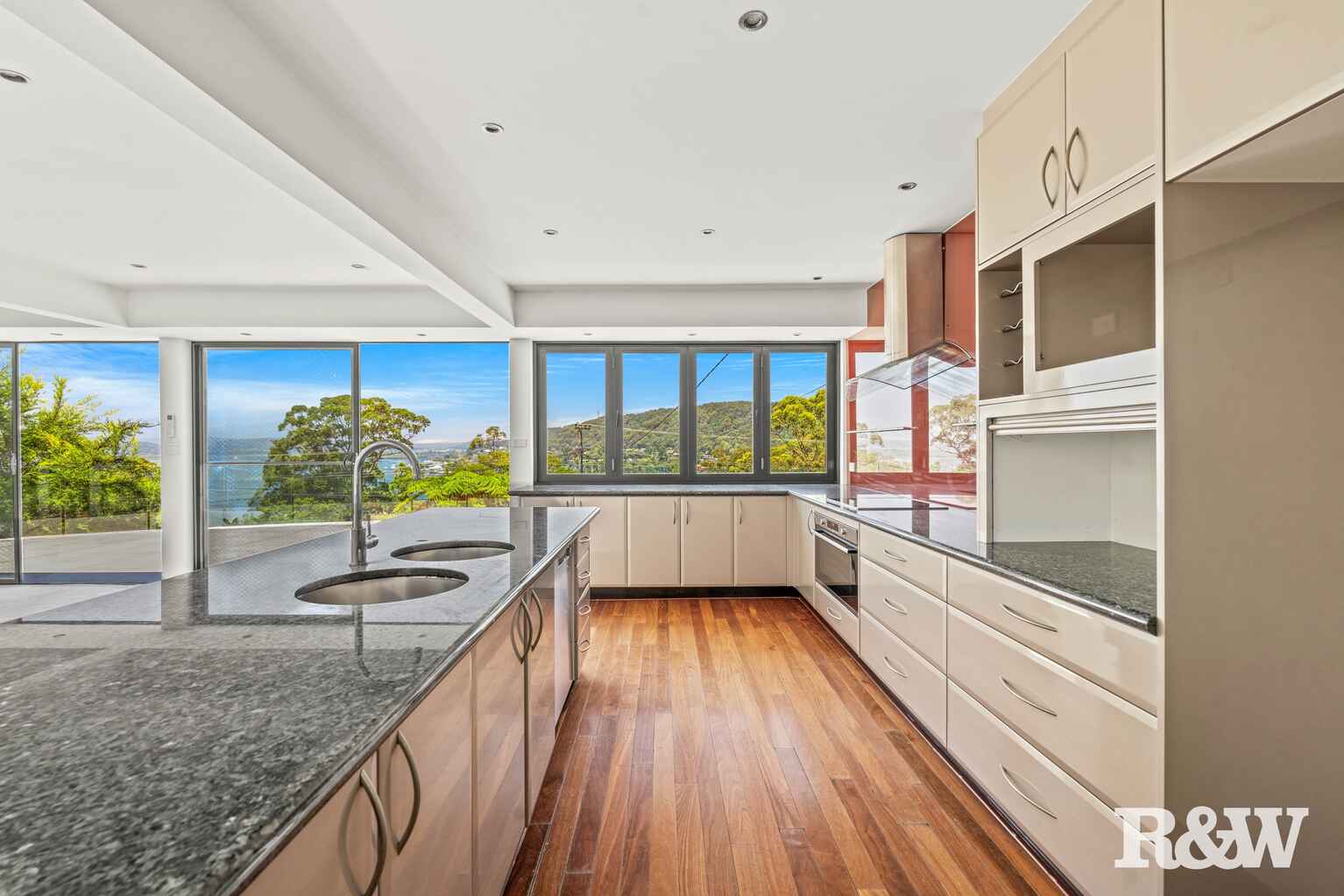 40 Sandstone Crescent Tascott