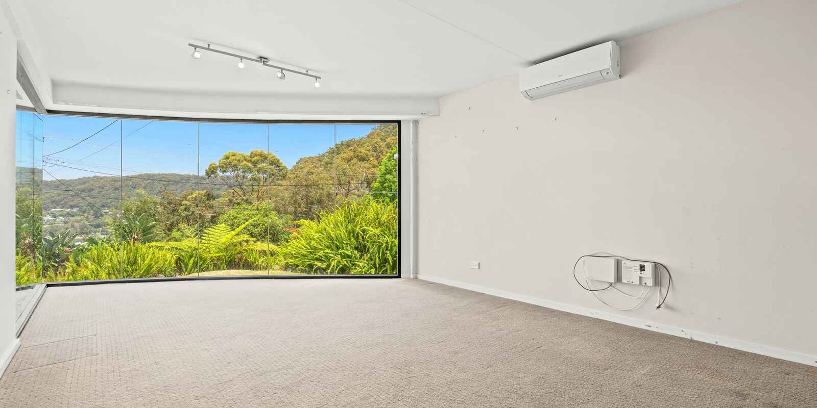 40 Sandstone Crescent Tascott 40 Sandstone Crescent Tascott