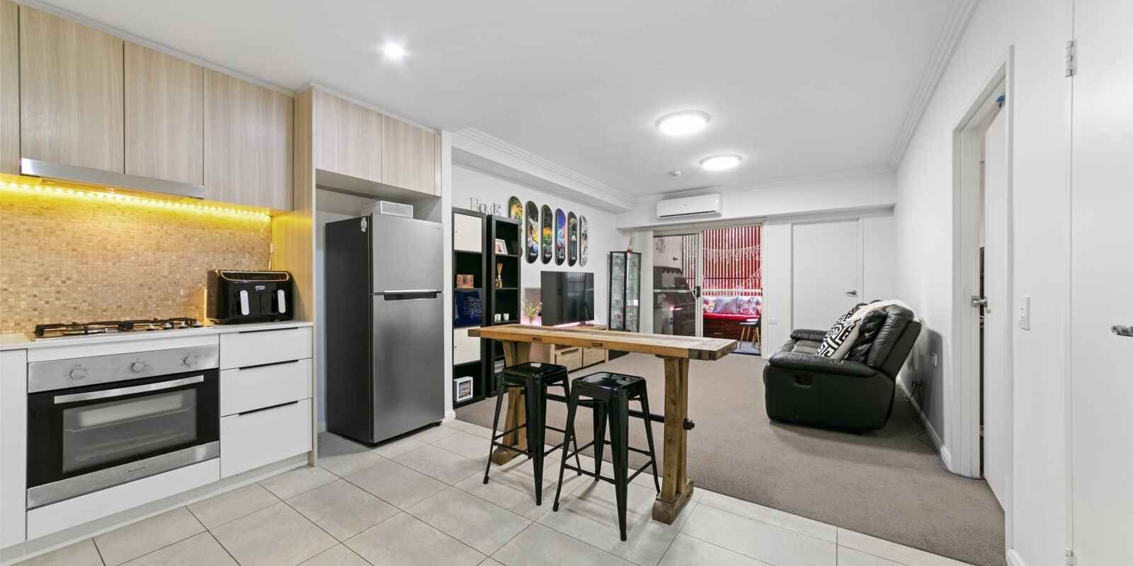 13/77 Faunce Street West Gosford