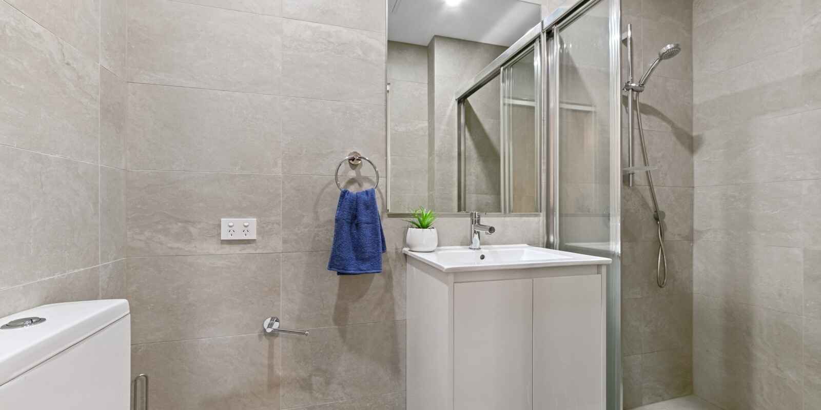 13/77 Faunce Street West Gosford
