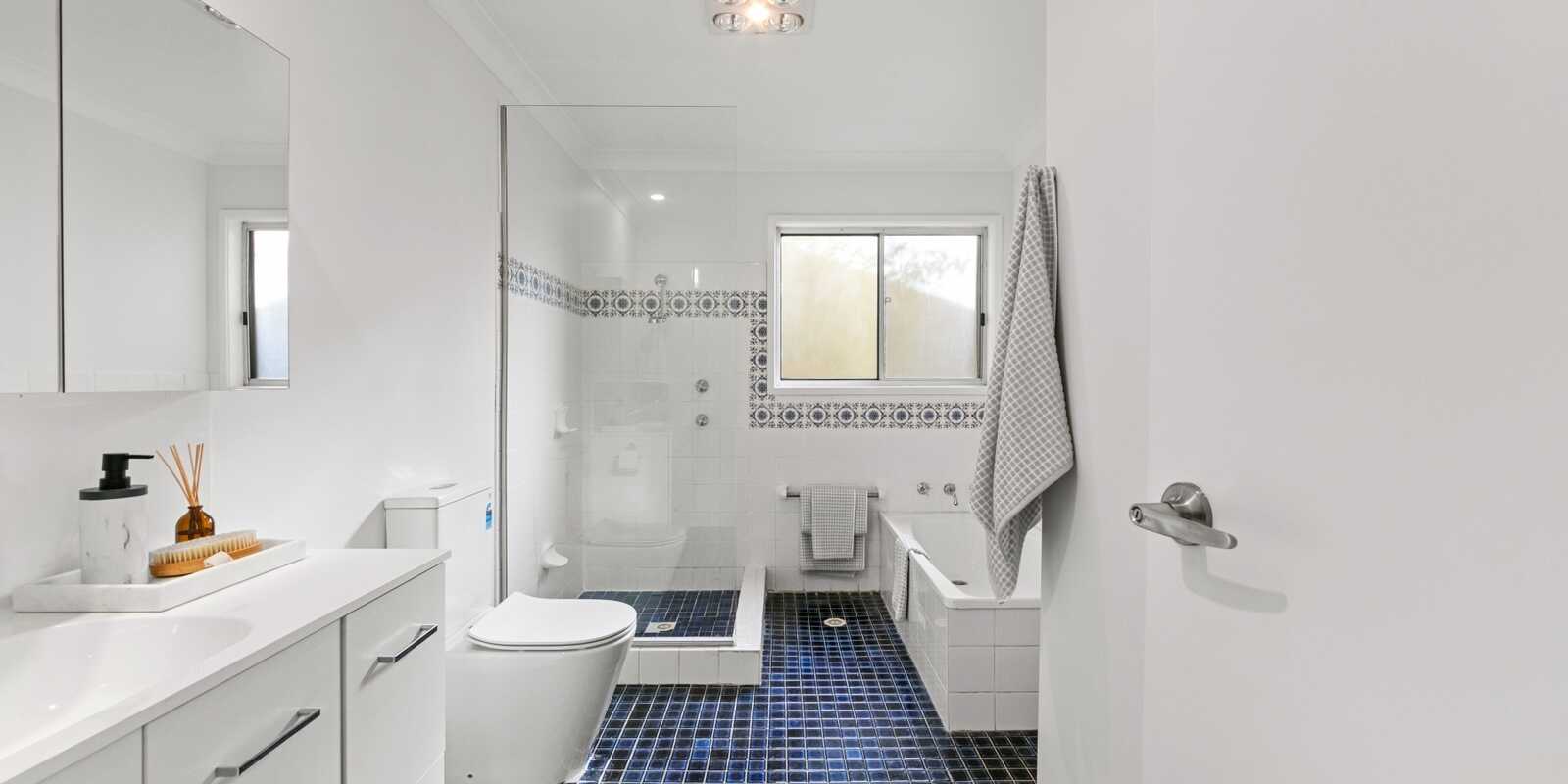 23 Hughes Street Point Clare 23 Hughes Street Point Clare