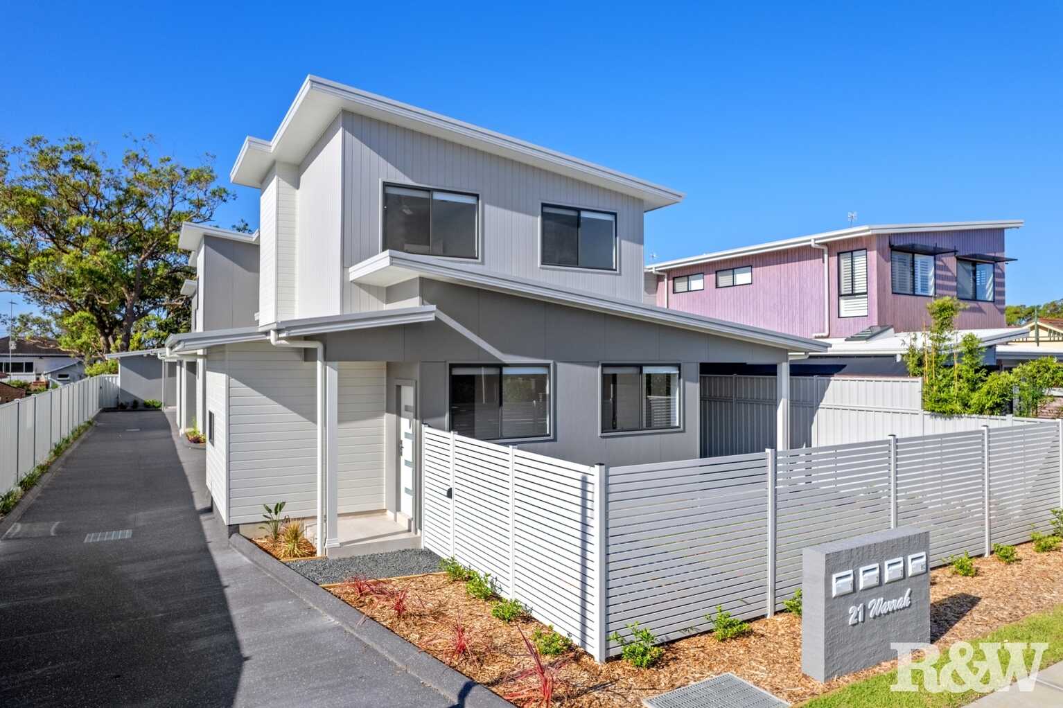 1/21 Warrah Street Ettalong Beach