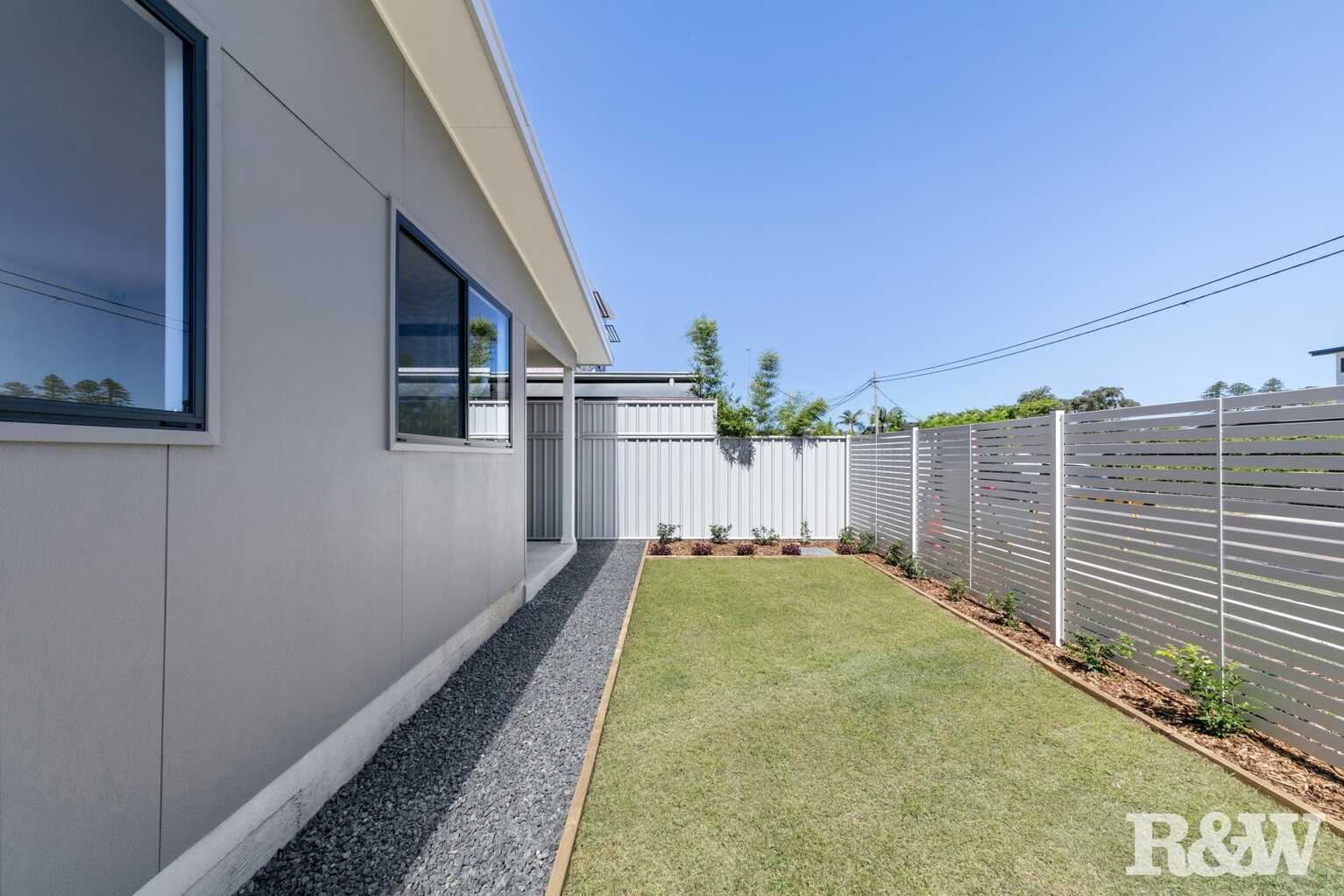 1/21 Warrah Street Ettalong Beach