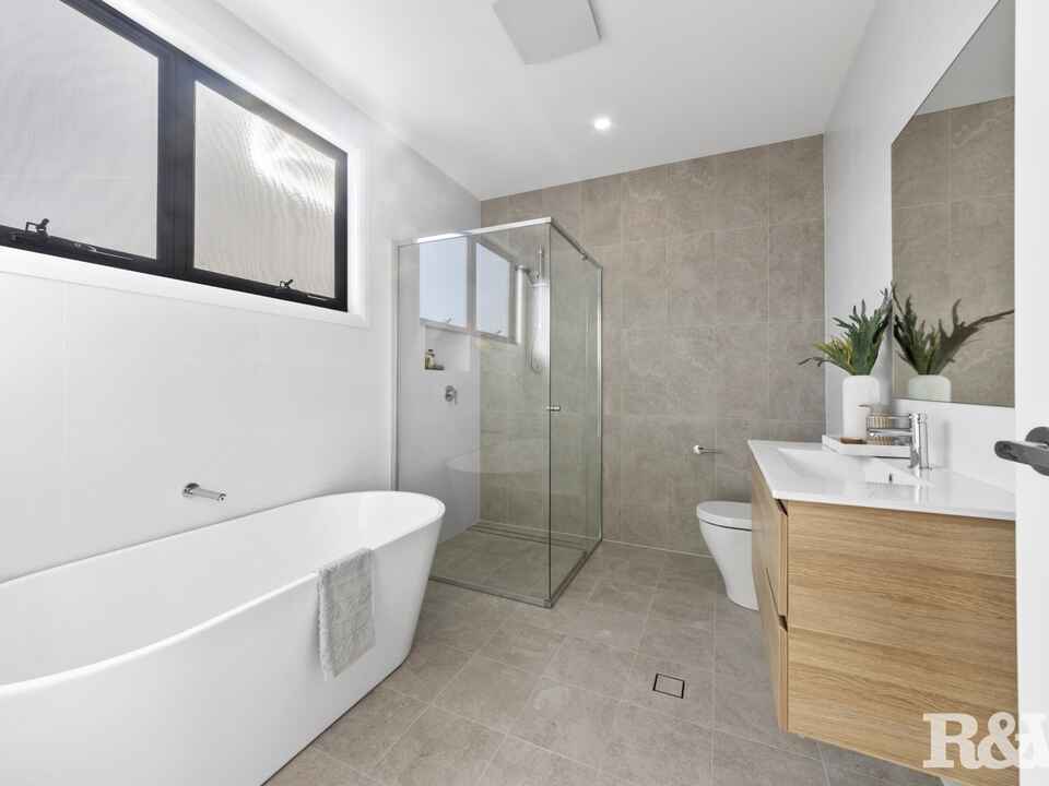 2/21 Warrah Street Ettalong Beach