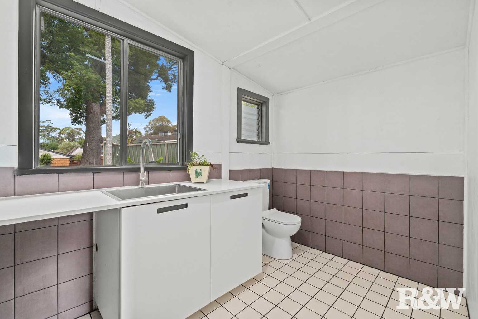 133 Brisbane Water Drive Point Clare
