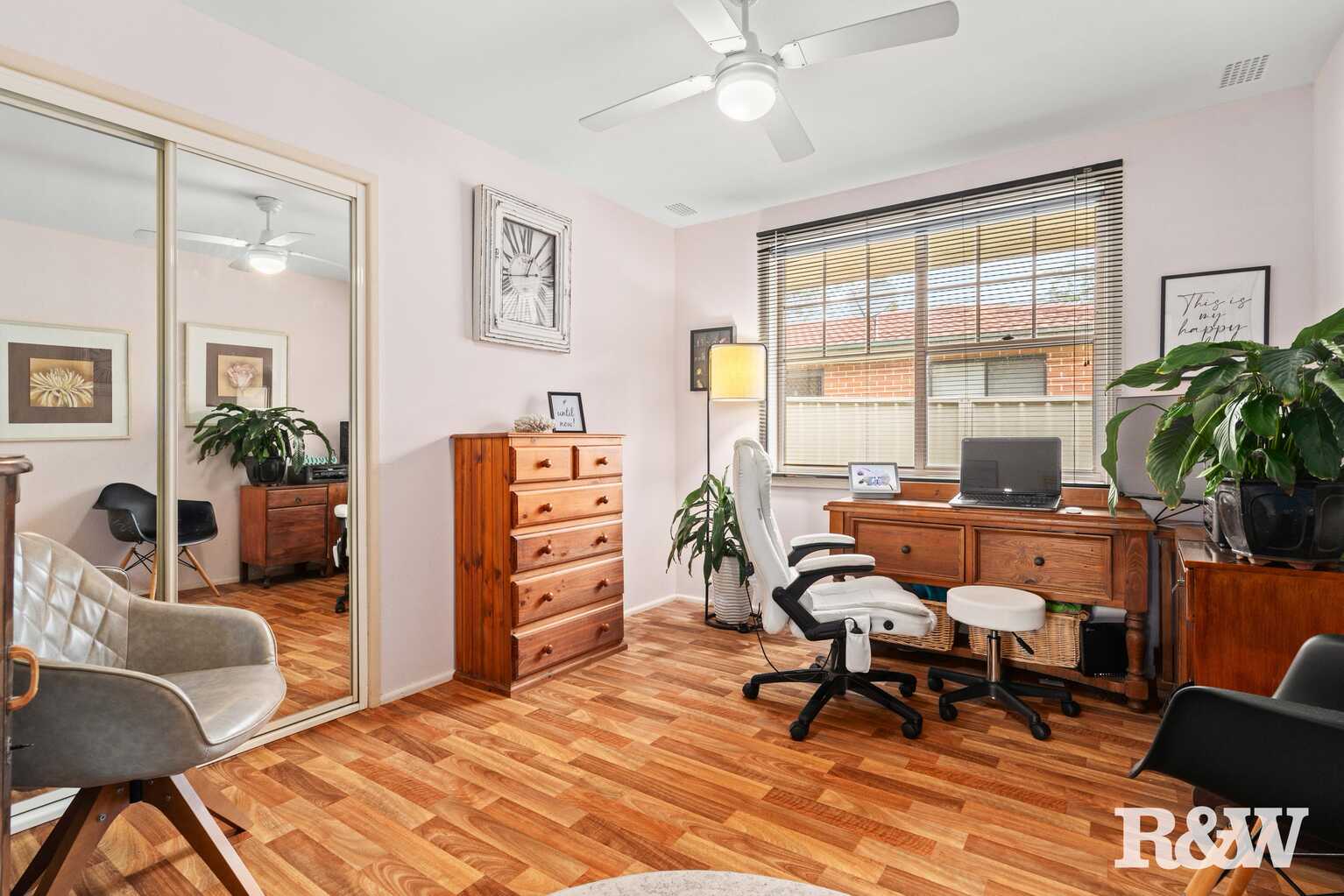 24 Parkhill Road Wyoming