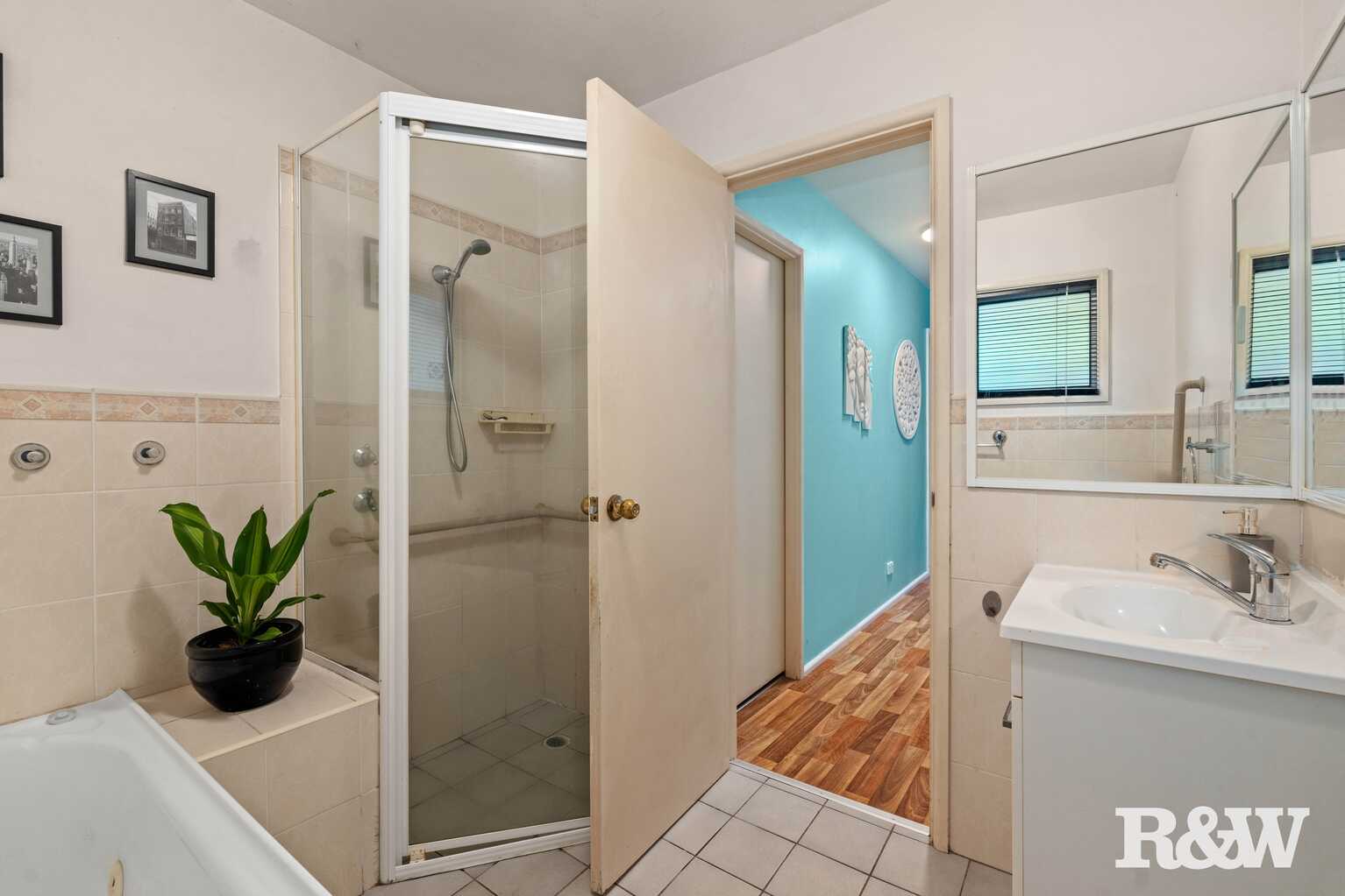 24 Parkhill Road Wyoming