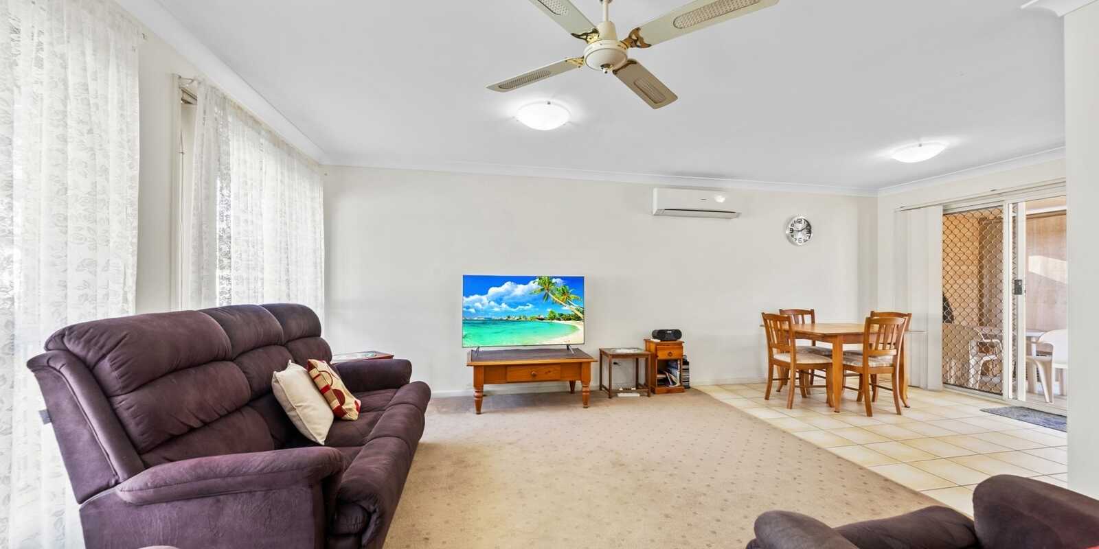 2/16 Warwick Street Blackwall 2/16 Warwick Street Blackwall