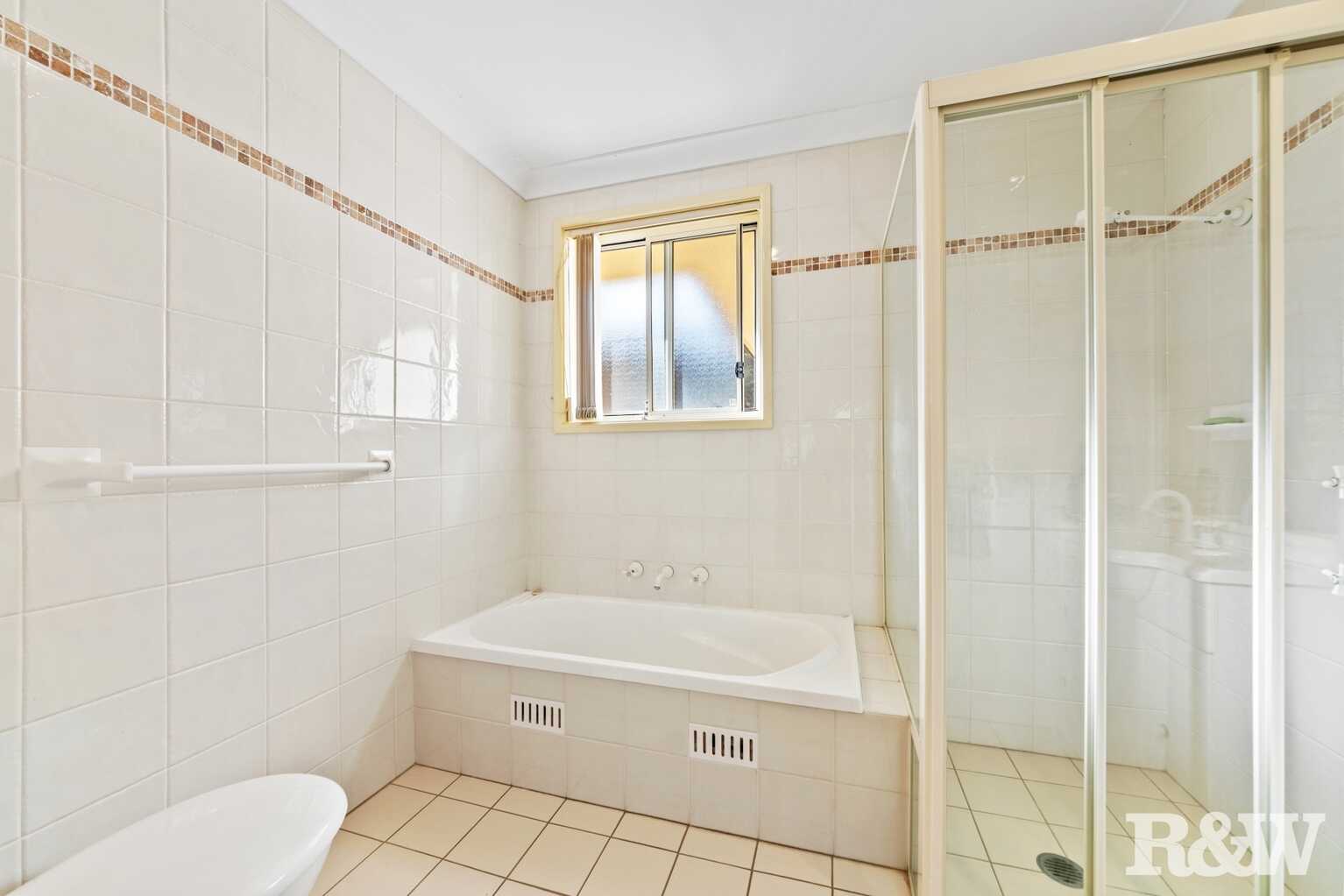 2/16 Warwick Street Blackwall 2/16 Warwick Street Blackwall