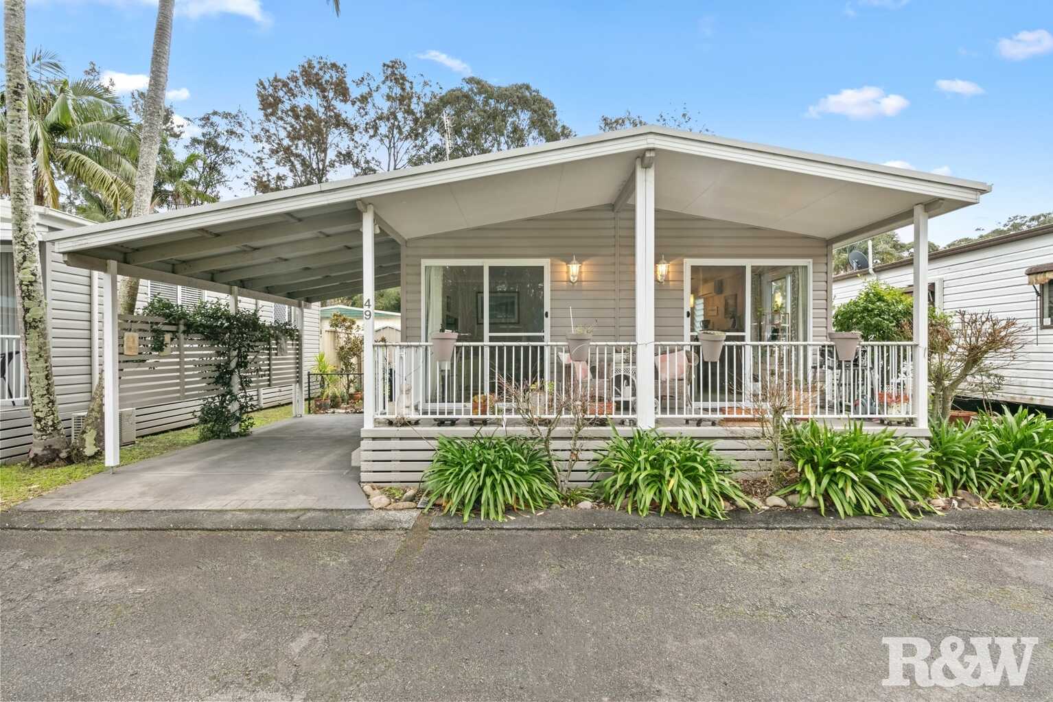 49/437 Wards Hill Road Empire Bay