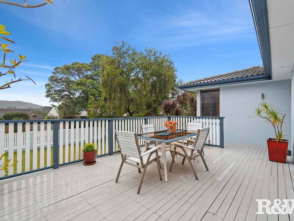 27 Matthews Parade Point Clare