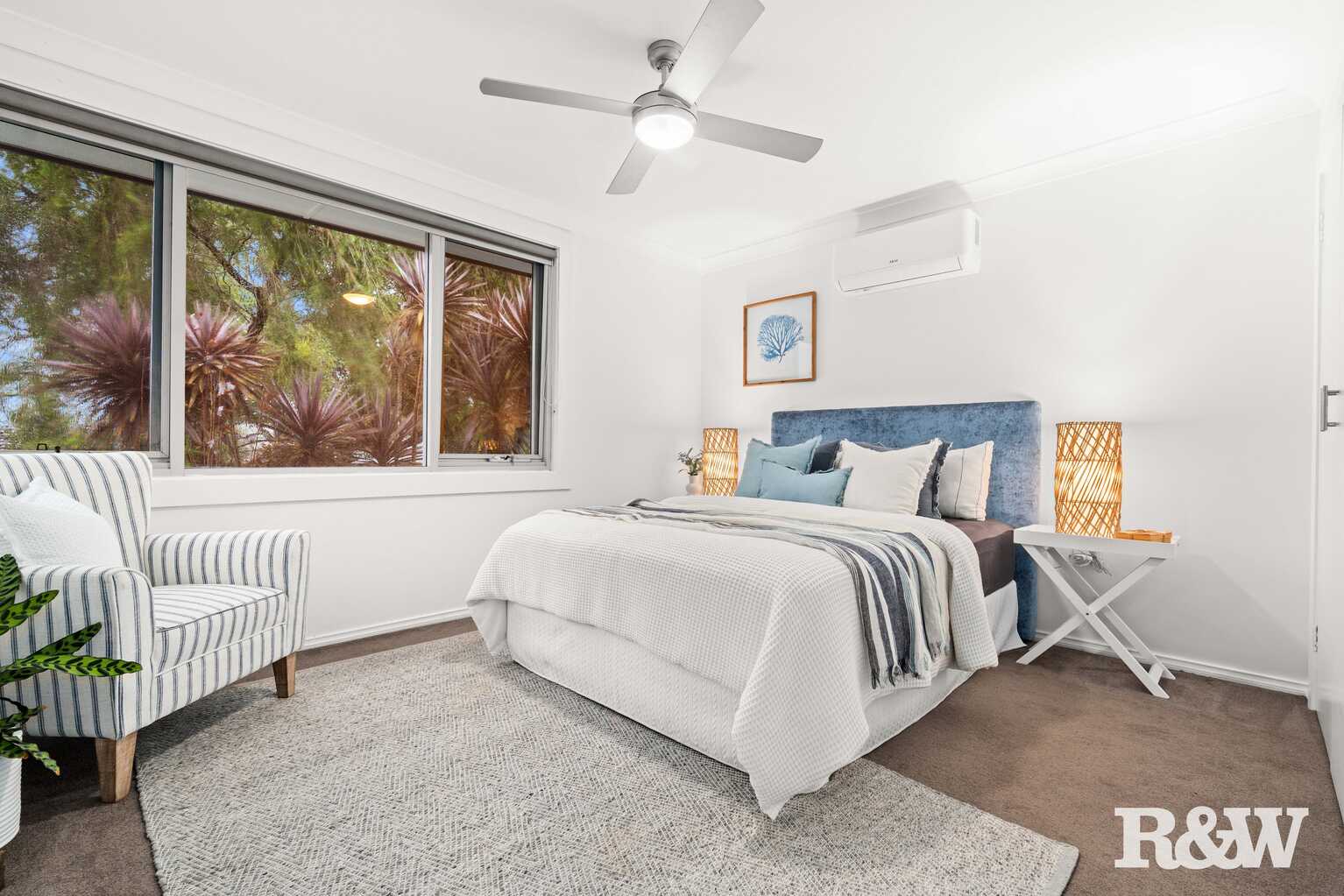 27 Matthews Parade Point Clare