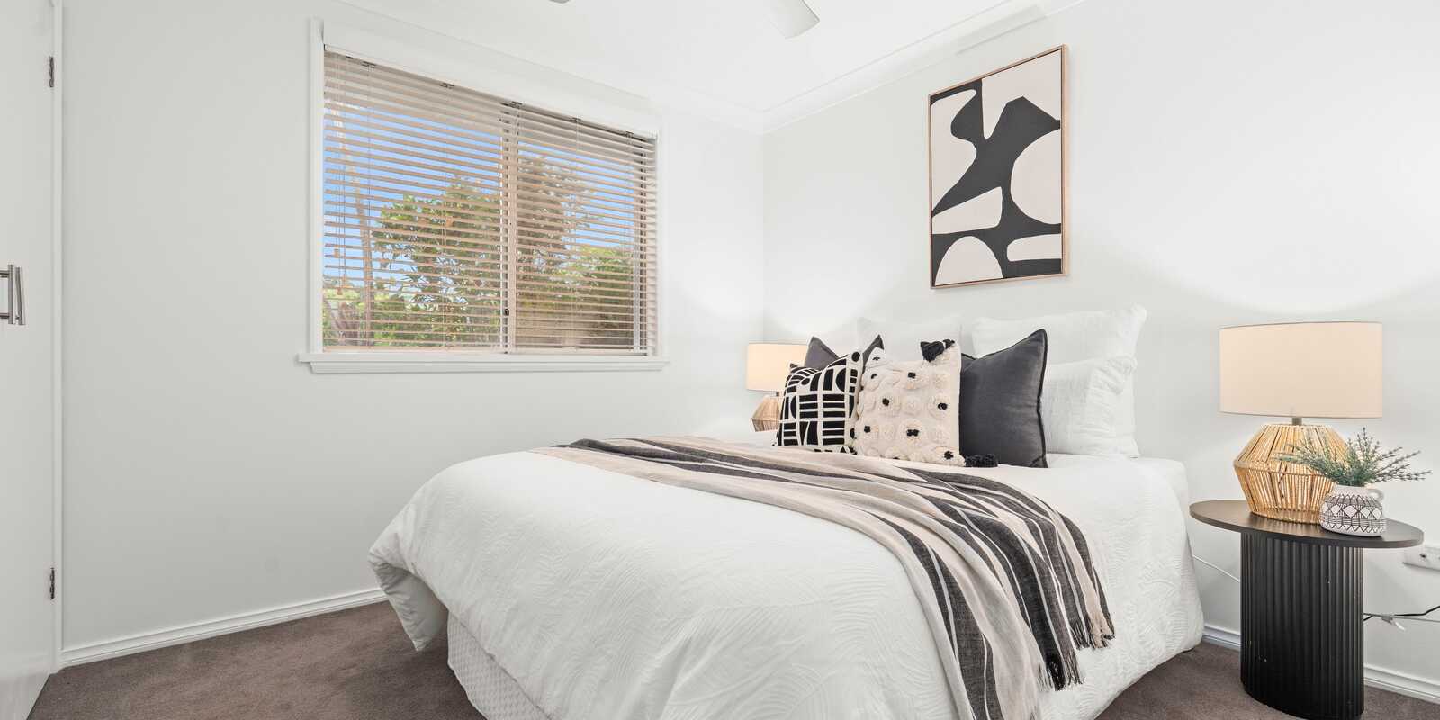 27 Matthews Parade Point Clare