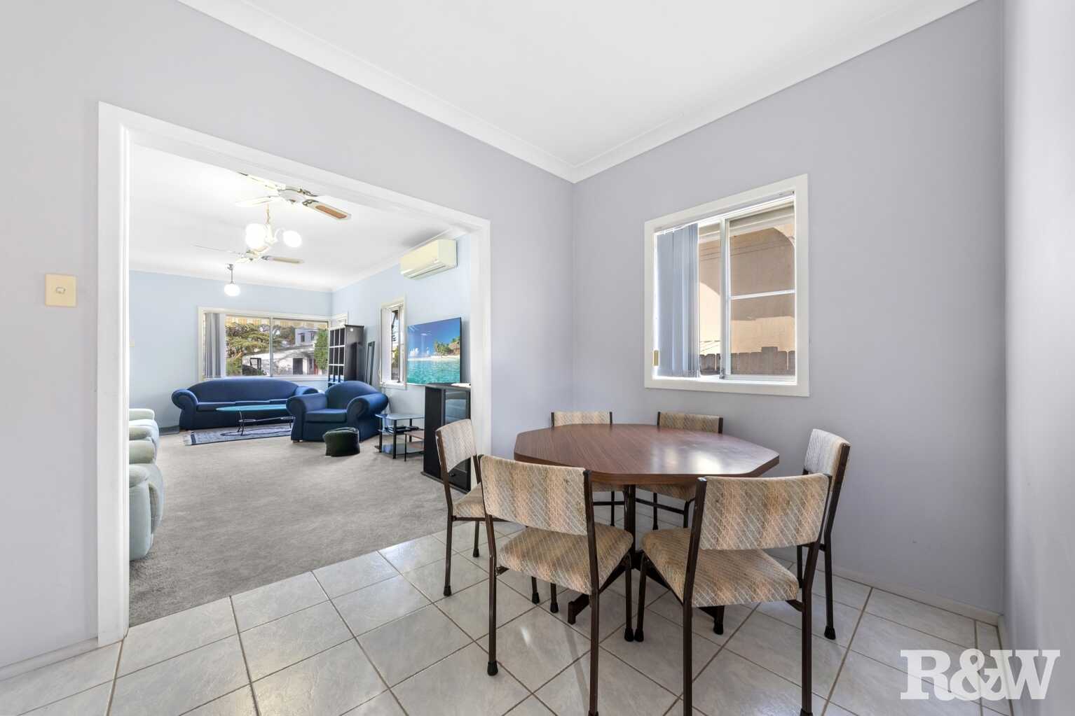 71 Karingi Street Ettalong Beach