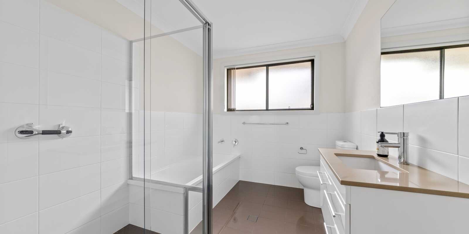2/16 Hood Street Ettalong Beach