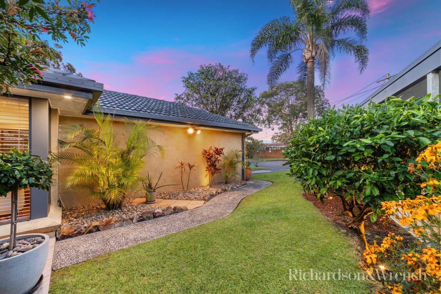 16 Jasmine Place Umina Beach 16 Jasmine Place Umina Beach