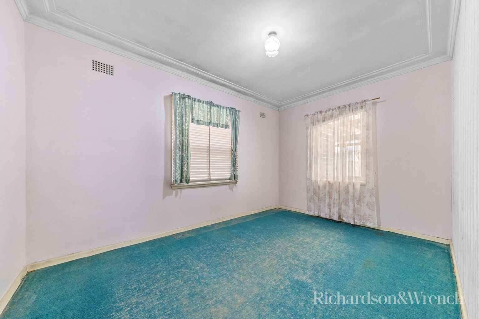 24 Camellia Circle Woy Woy