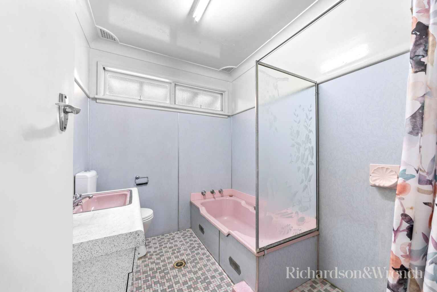 24 Camellia Circle Woy Woy