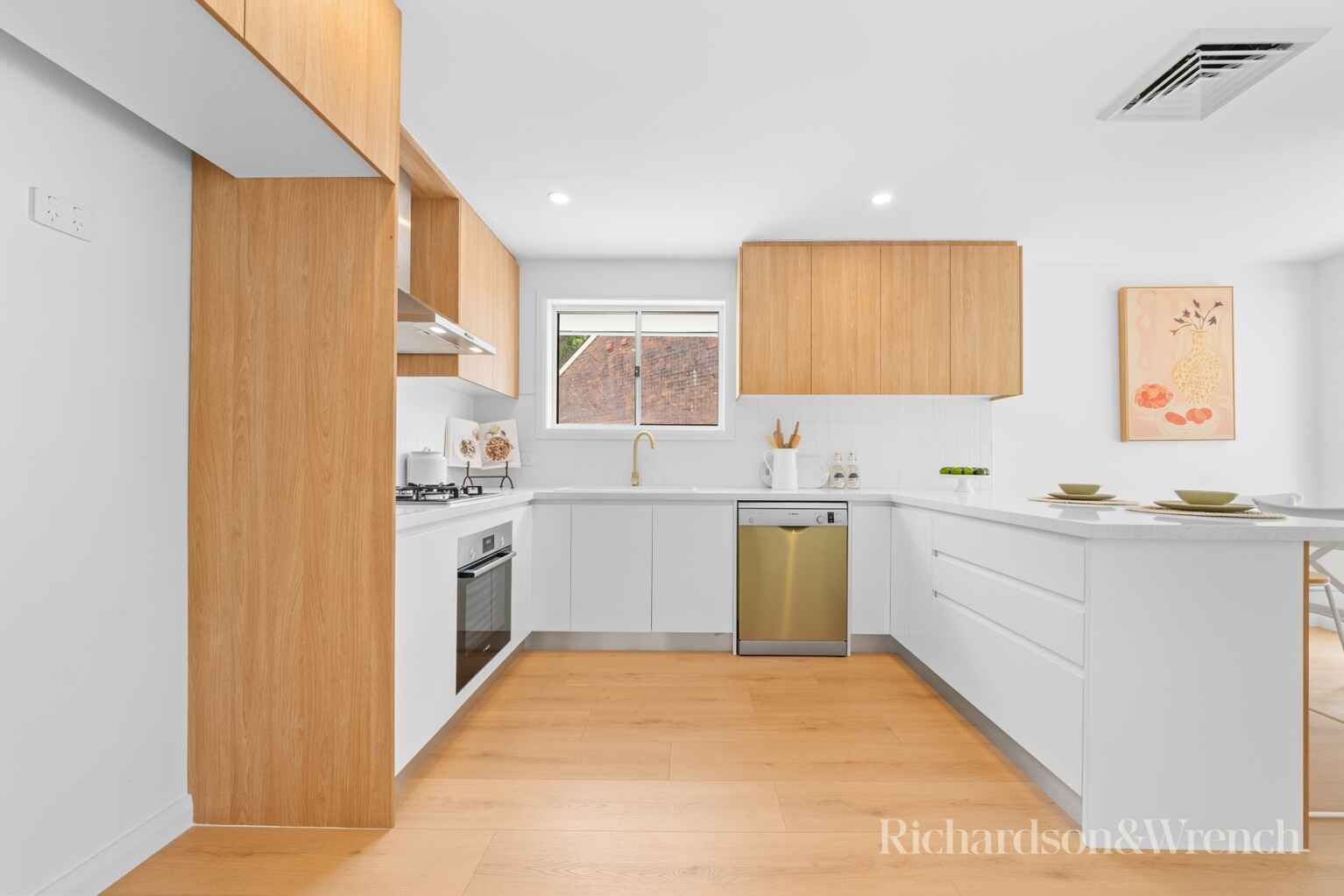 9 Nambucca Drive Woy Woy