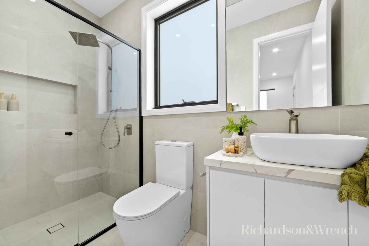 3/15 Allfield Road Woy Woy