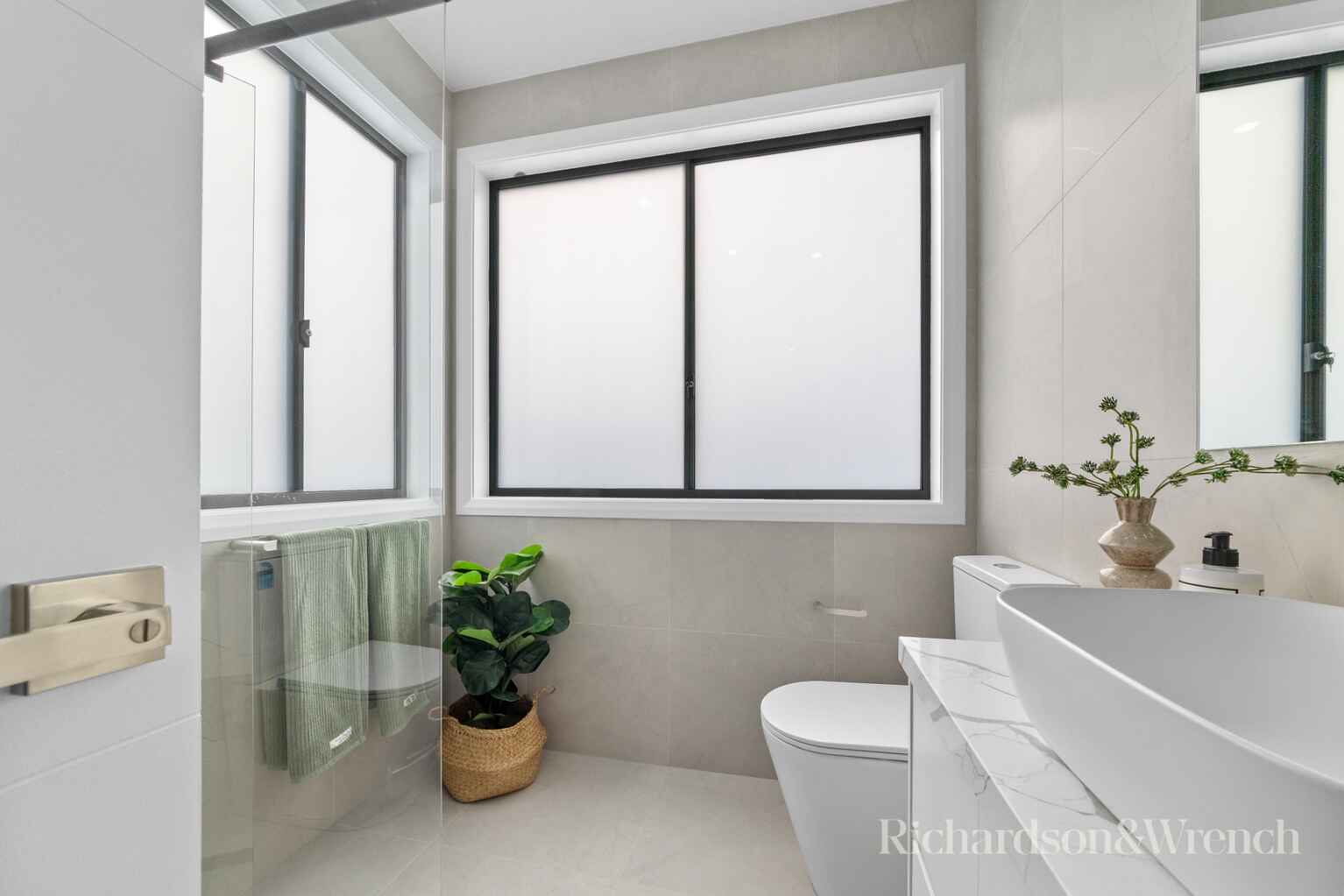 1/15 Allfield Road Woy Woy