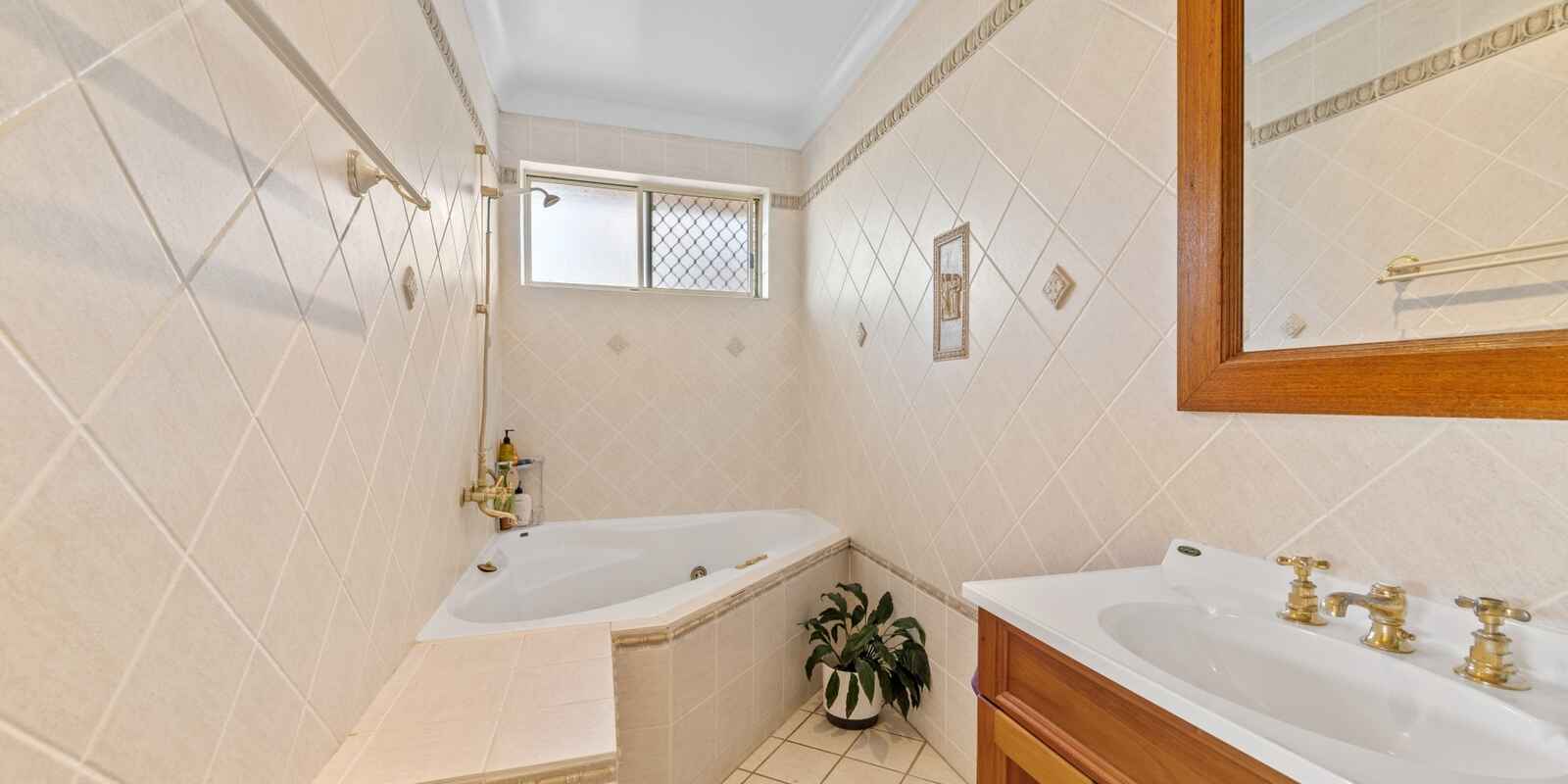 30 Sorrento Road Empire Bay