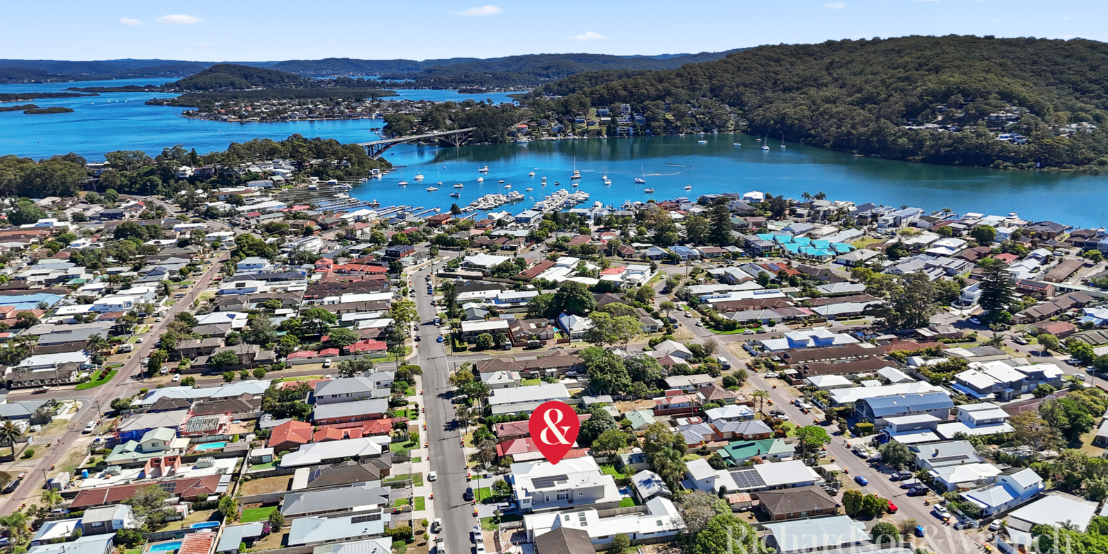 26 Davis Street Booker Bay 26 Davis Street Booker Bay