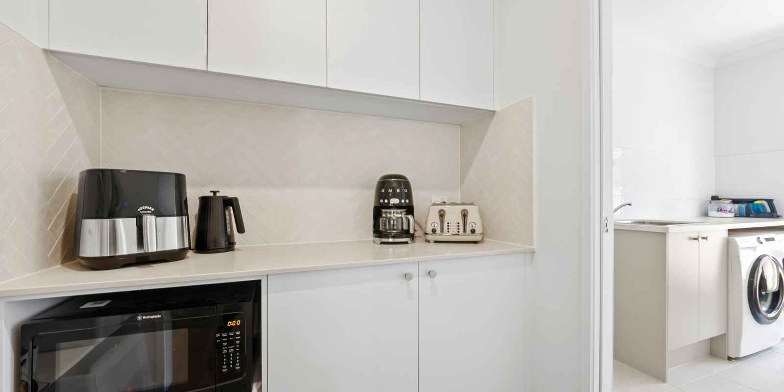 26 Davis Street Booker Bay 26 Davis Street Booker Bay