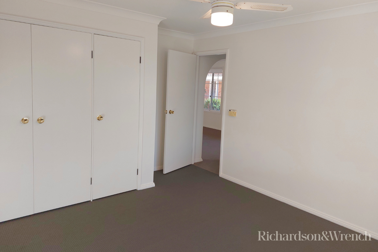 1/223-225 Brisbane Water Drive Point Clare