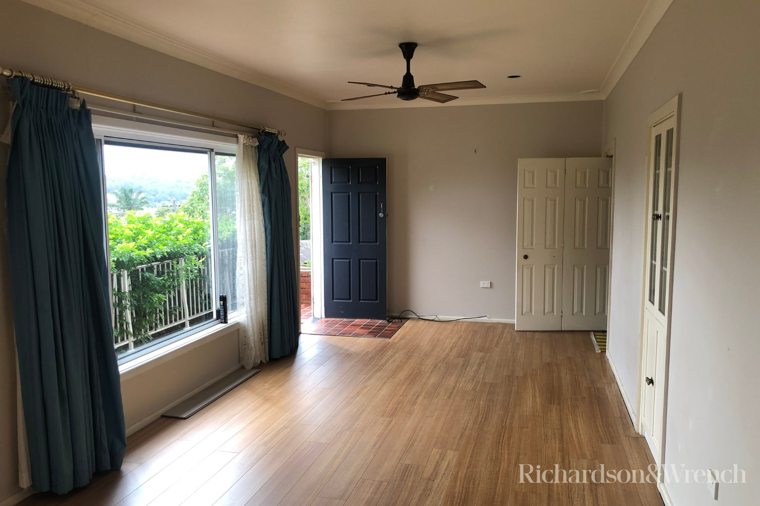 27 Fiona Street Point Clare