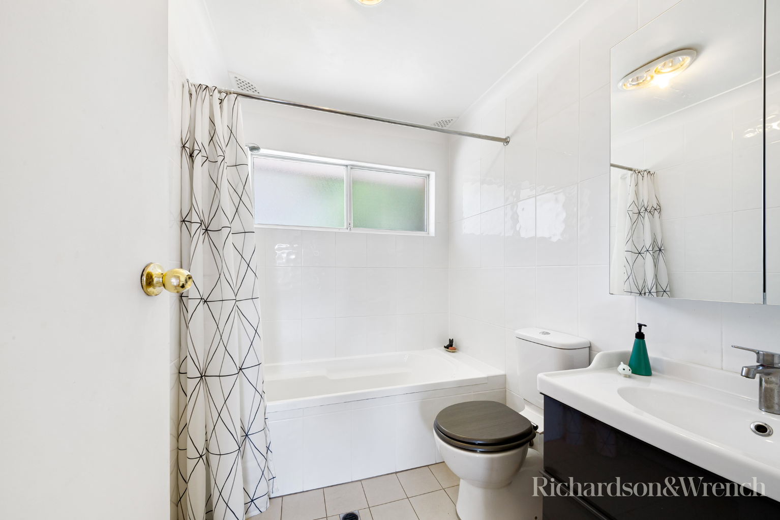 5/70 Ocean Beach Road Woy Woy