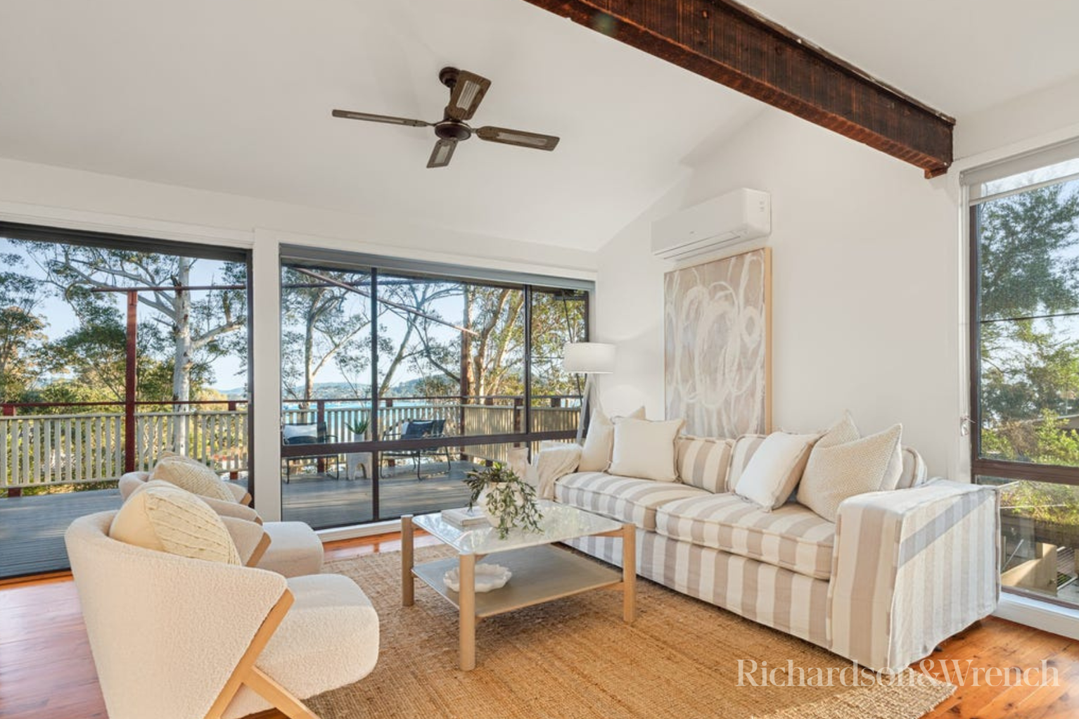 6 Lexington Parade Green Point