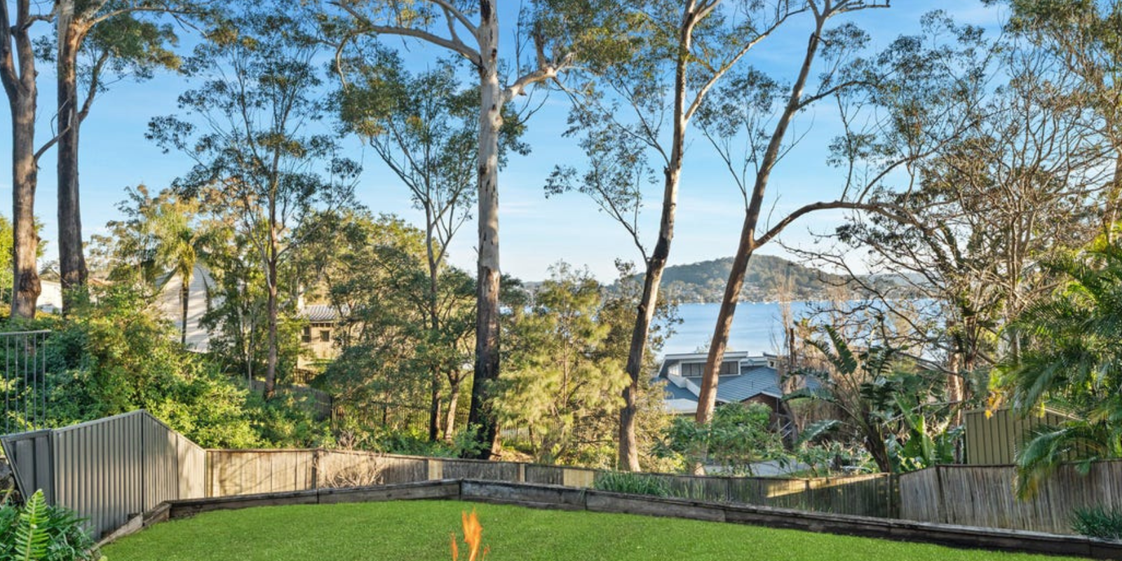 6 Lexington Parade Green Point