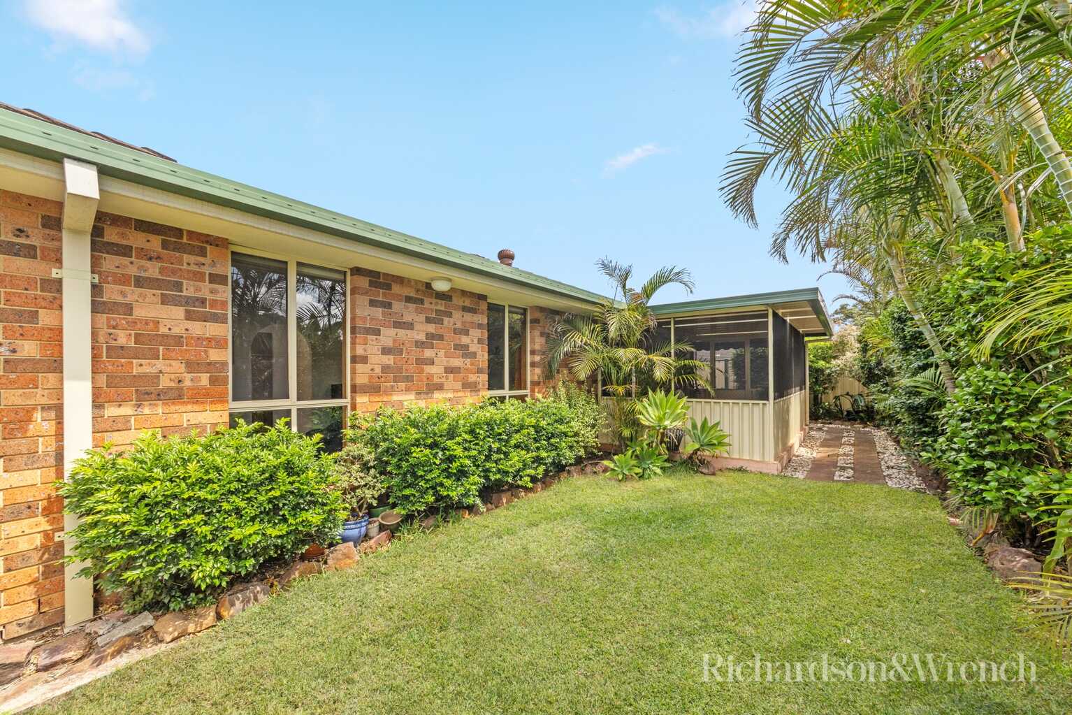 2/7 Piper Street Woy Woy