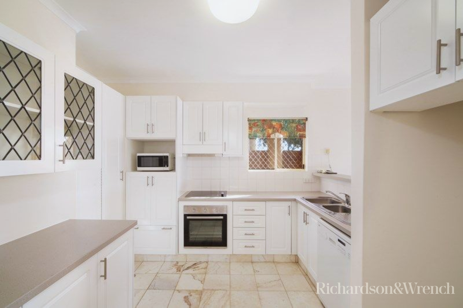 2/9-13 Kurrawa Avenue Point Clare