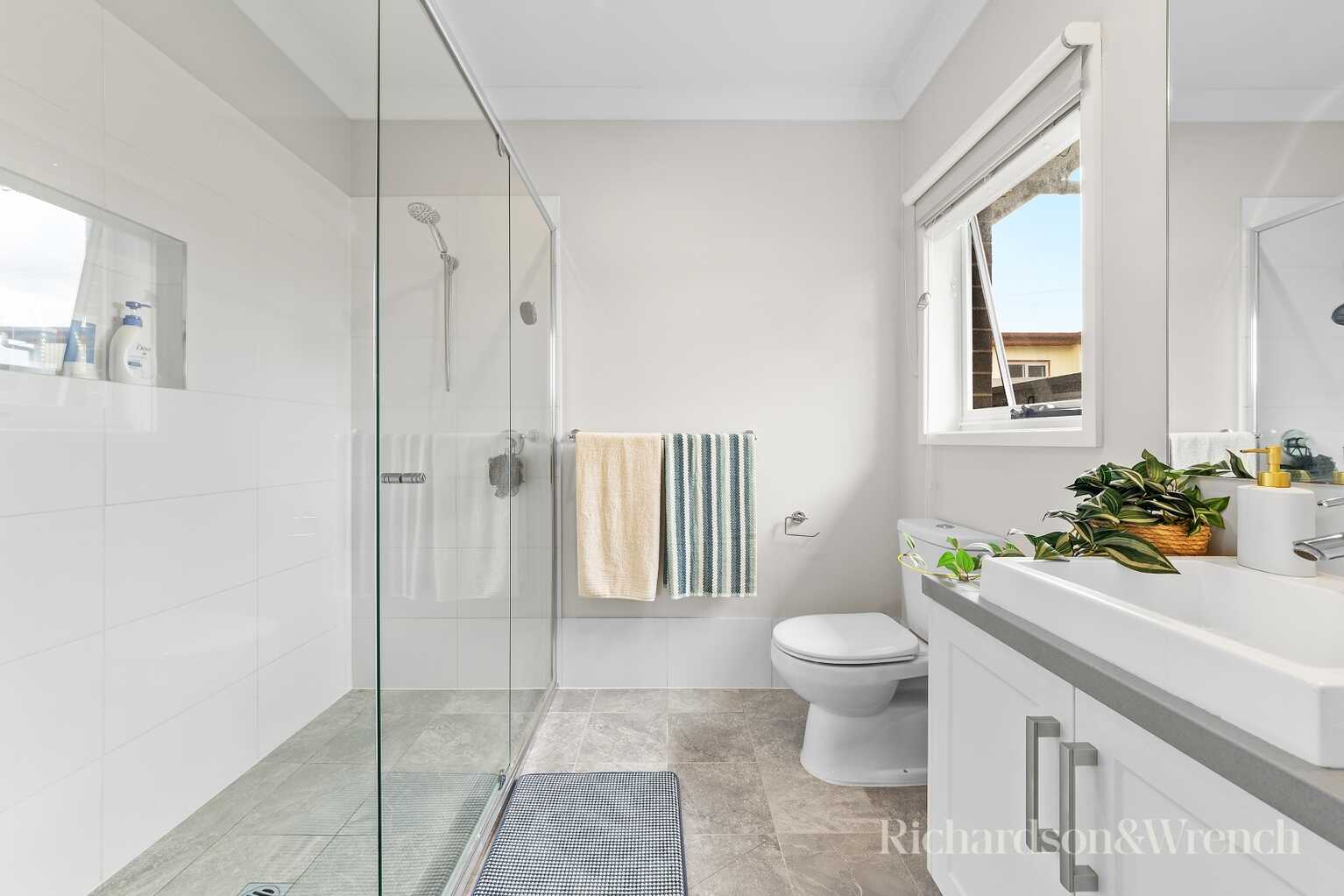 86 McEvoy Avenue Umina Beach 86 McEvoy Avenue Umina Beach