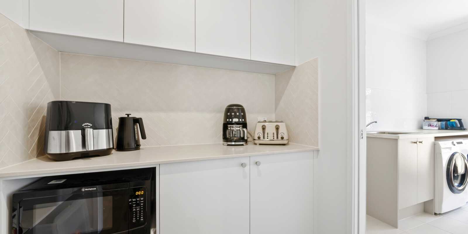 26 Davis Street Booker Bay 26 Davis Street Booker Bay