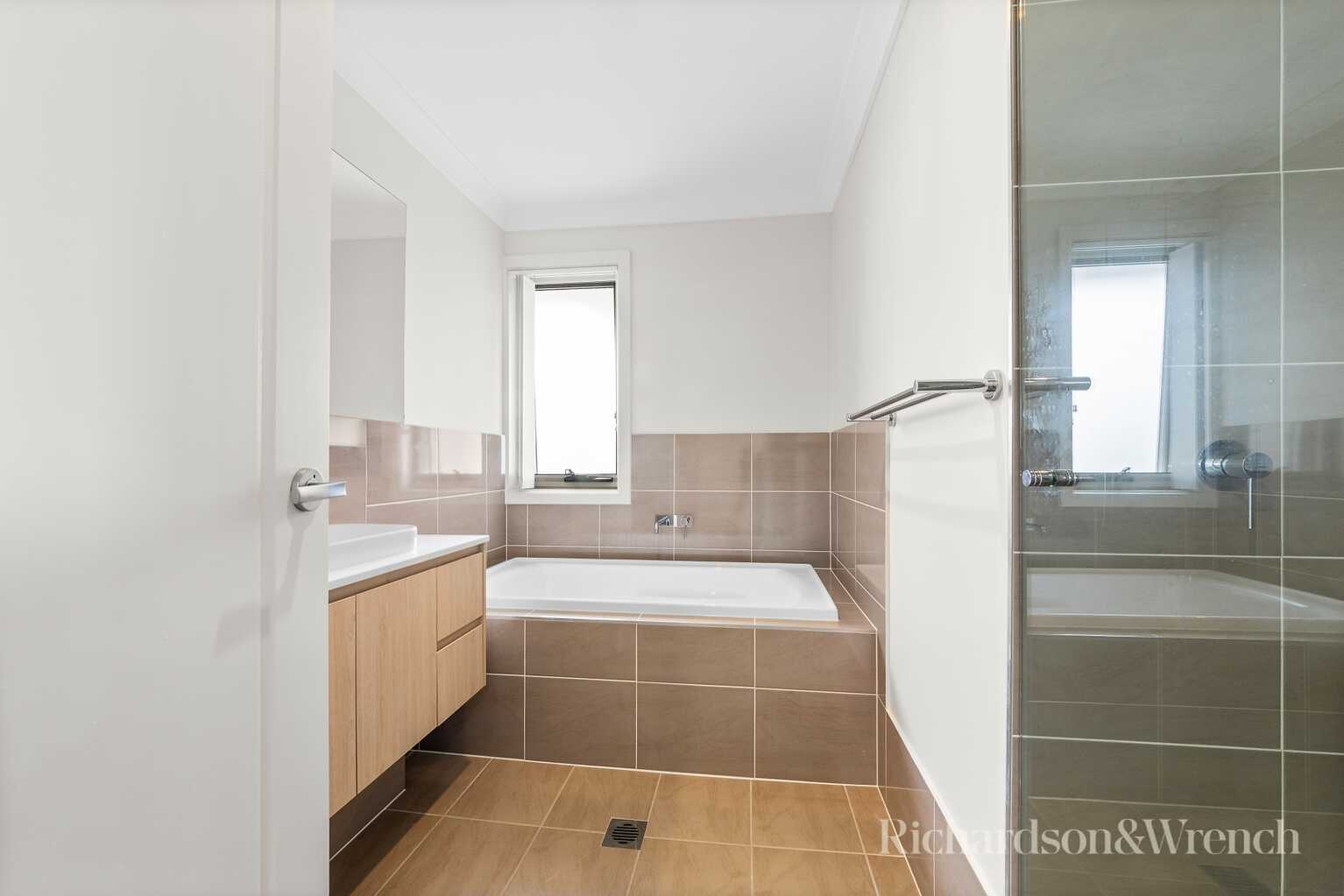 1/139 Barrenjoey Road Ettalong Beach 1/139 Barrenjoey Road Ettalong Beach